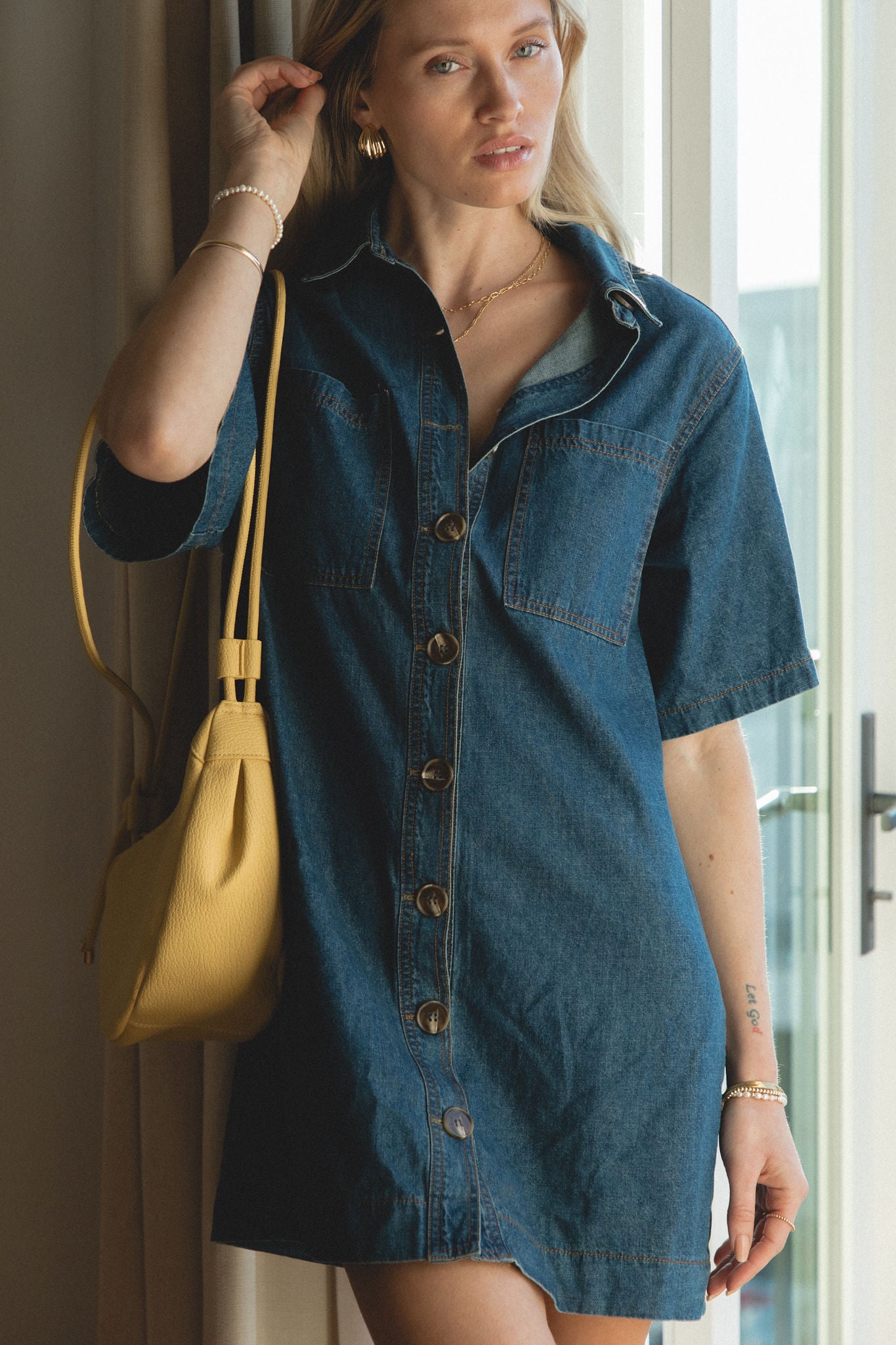 Stylish Women's Denim Mini Dress - Trendy High Waist Short Sleeve Jean Skirt for Casual Outings & Summer Parties