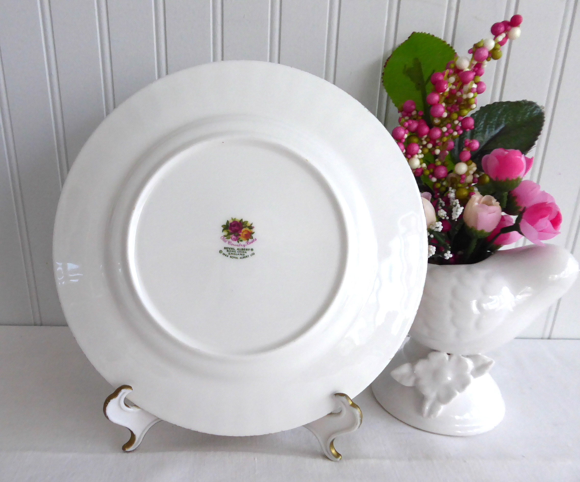 Royal Albert Old Country Roses Salad Plate - Made in England (1974-1992) | Vintage Floral Tea Plate for Afternoon Tea, Bridal Shower & Elegant Dining