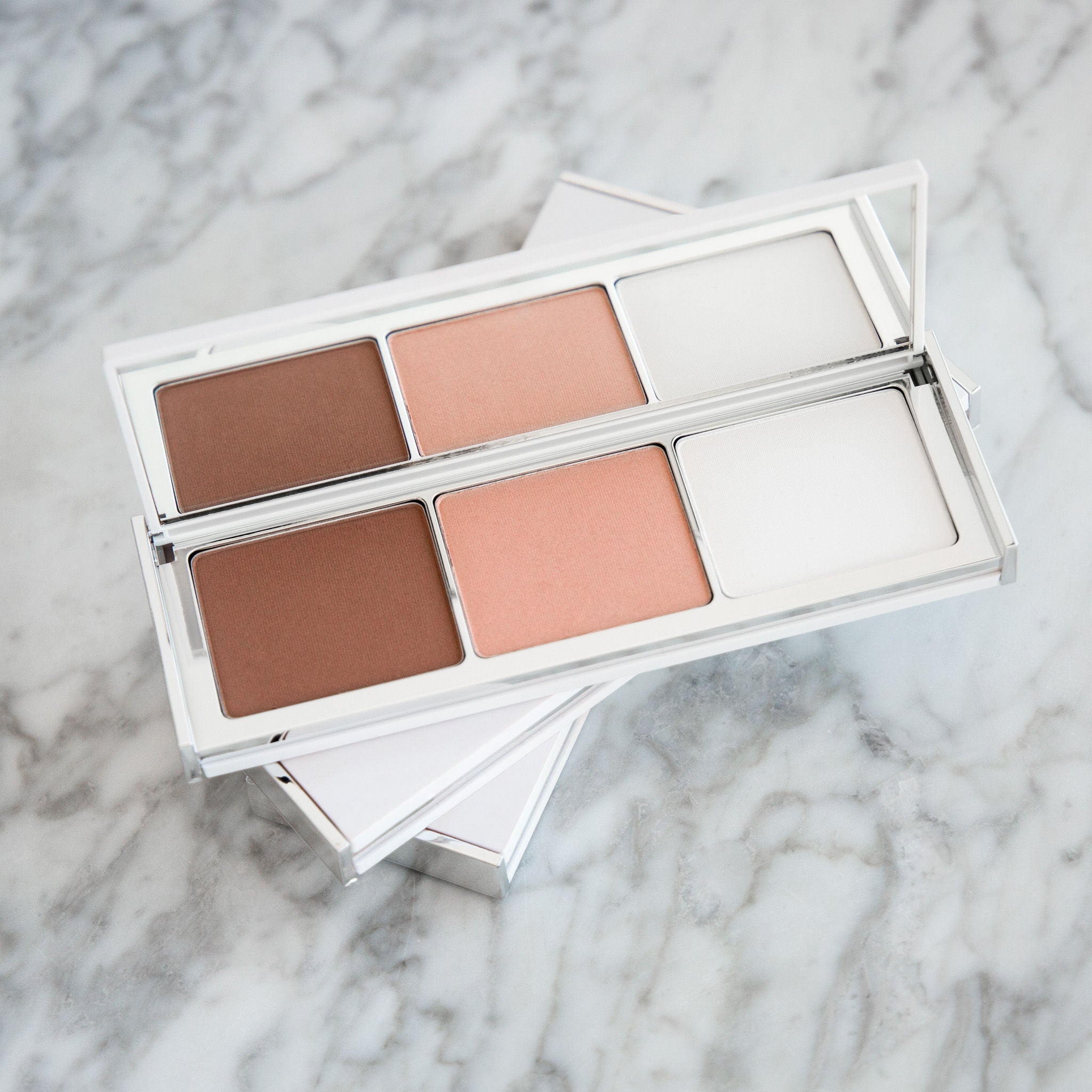 Daybreak Bronzer, Illuminator & Setting Powder Palette - 3-in-1 Contour & Highlight Makeup Kit for Flawless Glow | Perfect for Everyday Makeup & Special Occasions