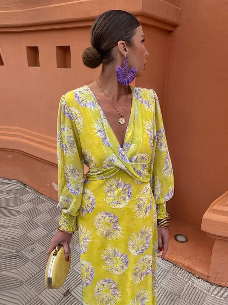 Elegant Floral Print Maxi Dress for Women - V-Neck Long Sleeve Pleated Slim Fit Summer Dress with High Waist | Perfect for Spring Weddings, Beach Vacations & Evening Parties