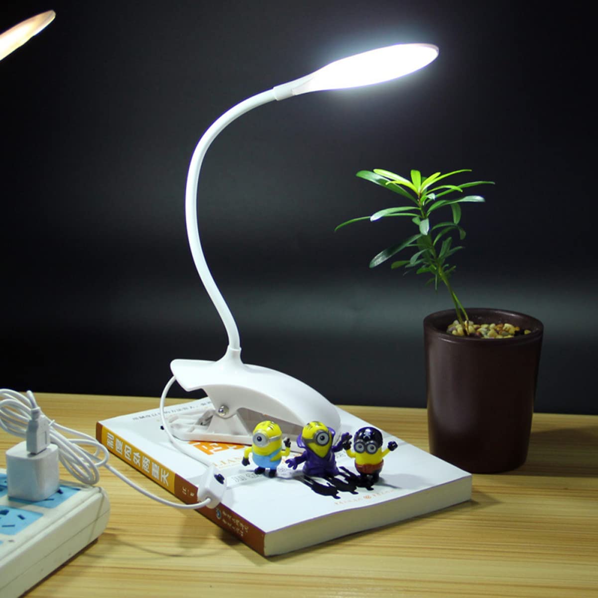 USB Clip-On LED Desk Lamp for Bedside, Study & Small Bedroom - Adjustable Reading Light with Eye Protection for Night Reading, Work & Dorm Room
