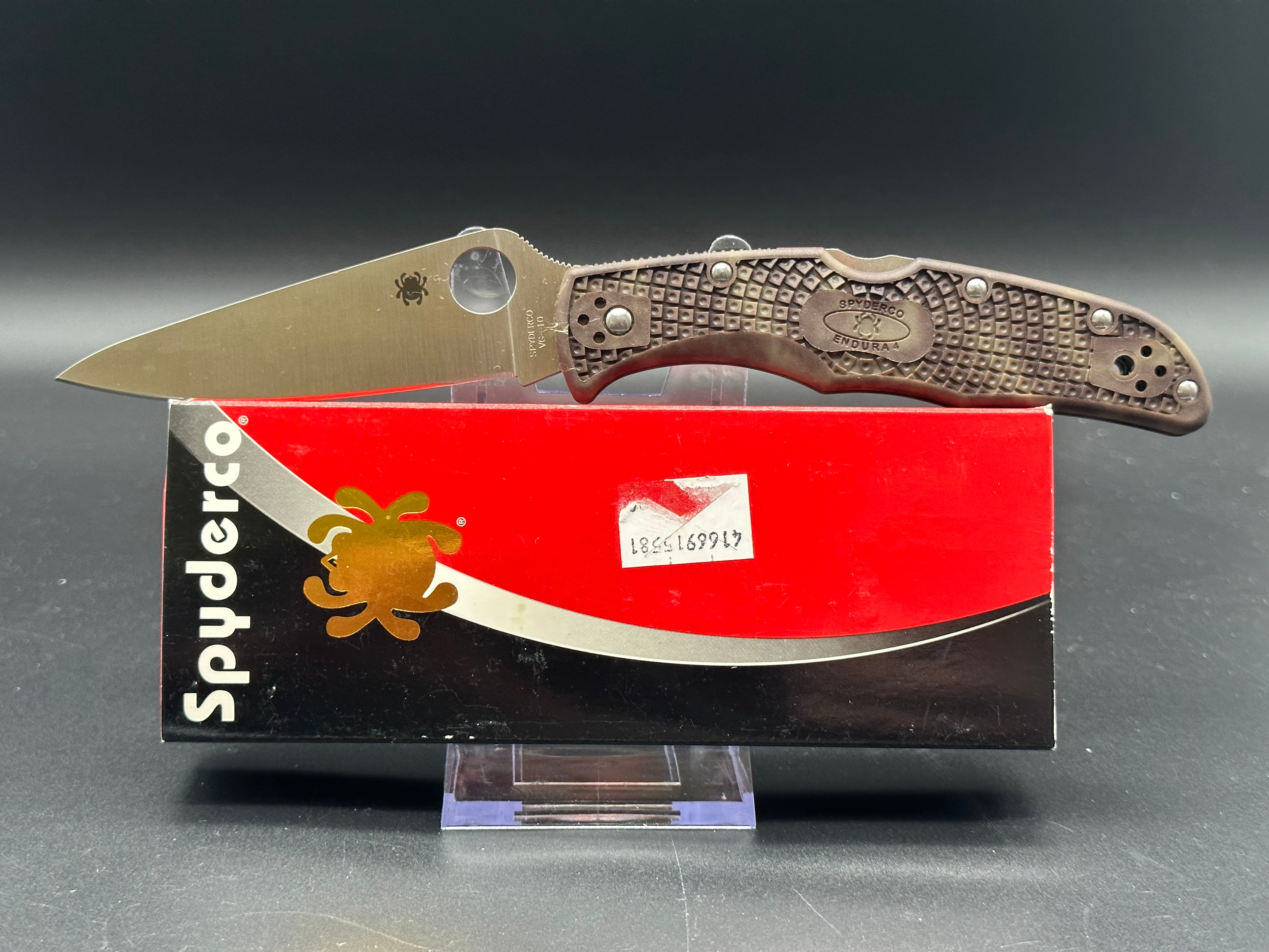 Spyderco Endura 4 Folding Knife - Zome Green FRN Handle, C10ZFPGR Model - Perfect for Outdoor Camping, Hiking & Everyday Carry (EDC)
