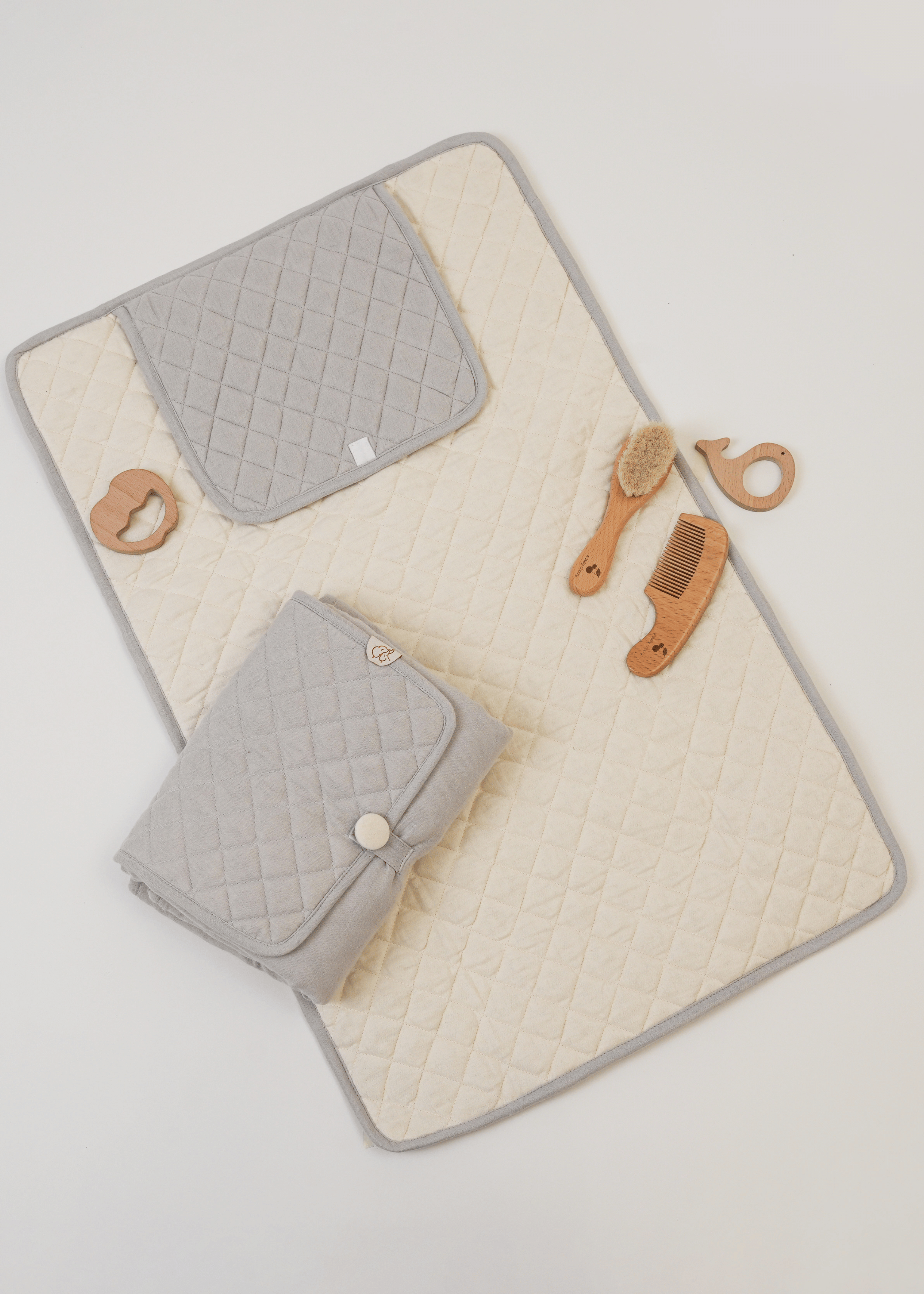 Portable Baby Changing Mat - Waterproof, Foldable & Travel-Friendly for Diaper Changes On the Go - Perfect for Home, Nursery, Travel & Outdoor Use