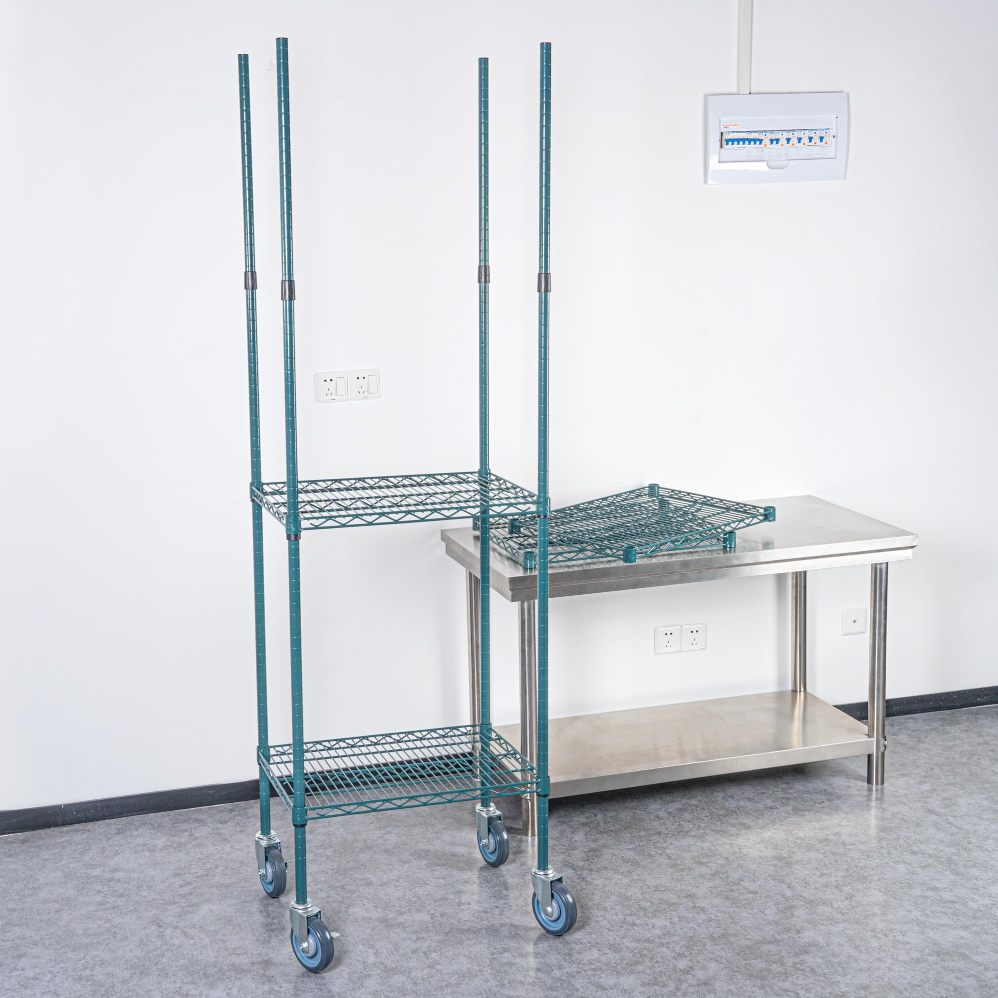 Restaurantware - 74 Inch NSF Certified Epoxy Shelving Posts for Mobile Storage | Green Steel Wire Shelving Poles (Shelves & Casters Sold Separately) | Durable, Corrosion-Resistant Commercial Kitchen Shelving for Restaurants, Warehouses & Food Service Areas
