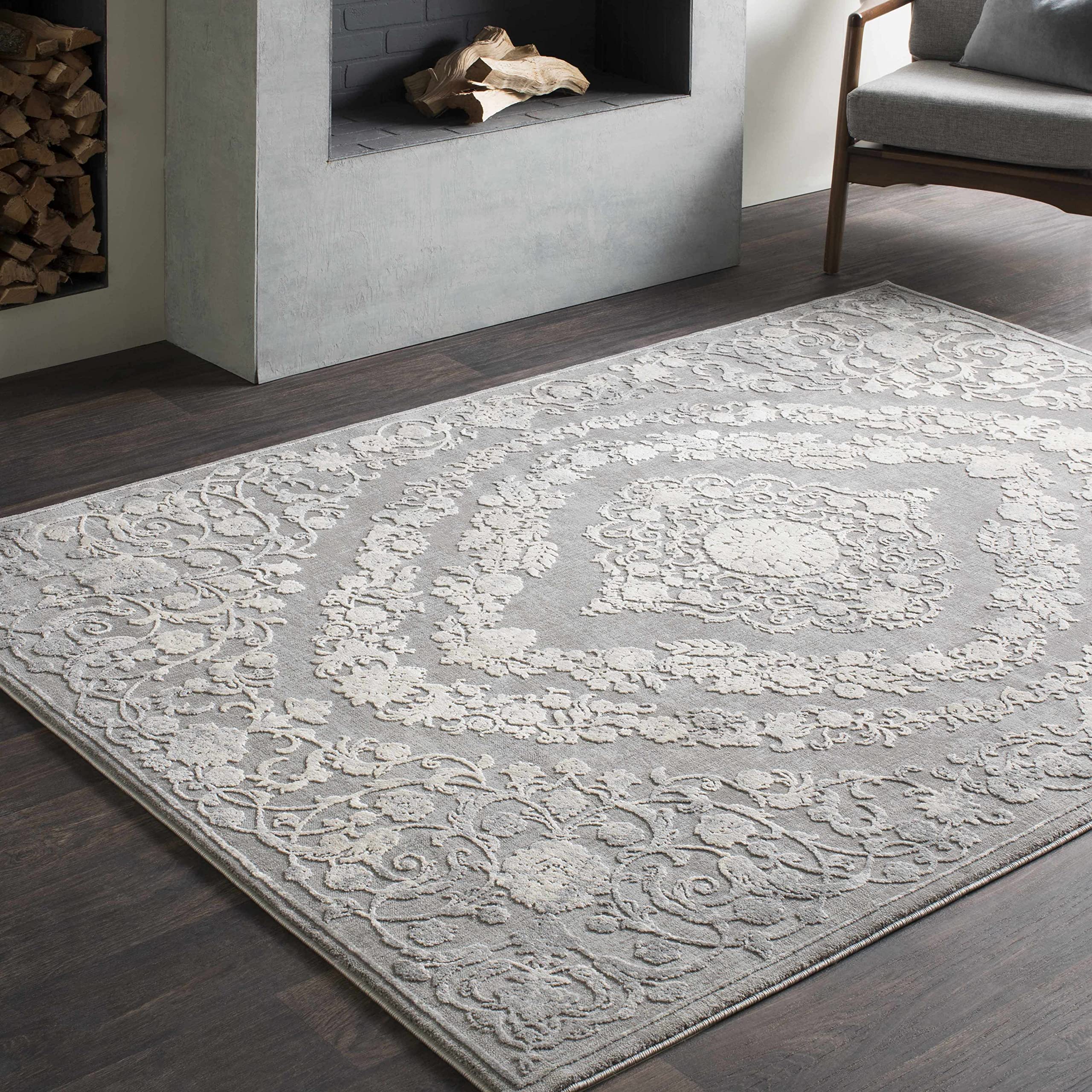 Hauteloom Battleview Traditional Area Rug - Gray & Beige 7'10