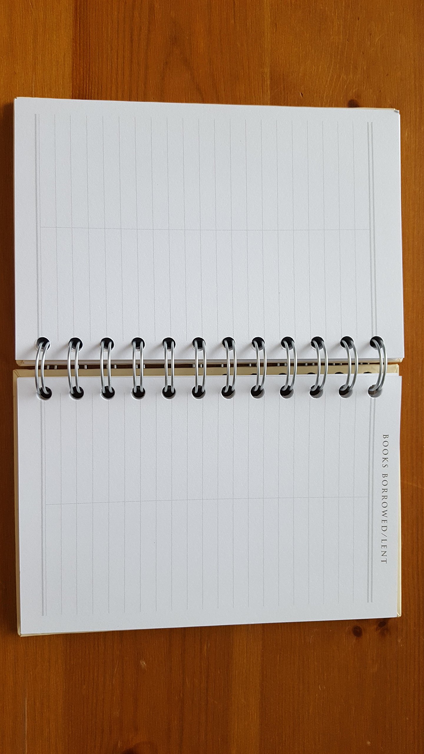 Must-Read Books to Check Out: A Reading Journal for Book Lovers | Perfect for Book Clubs, Personal Reading Logs & Gift Ideas