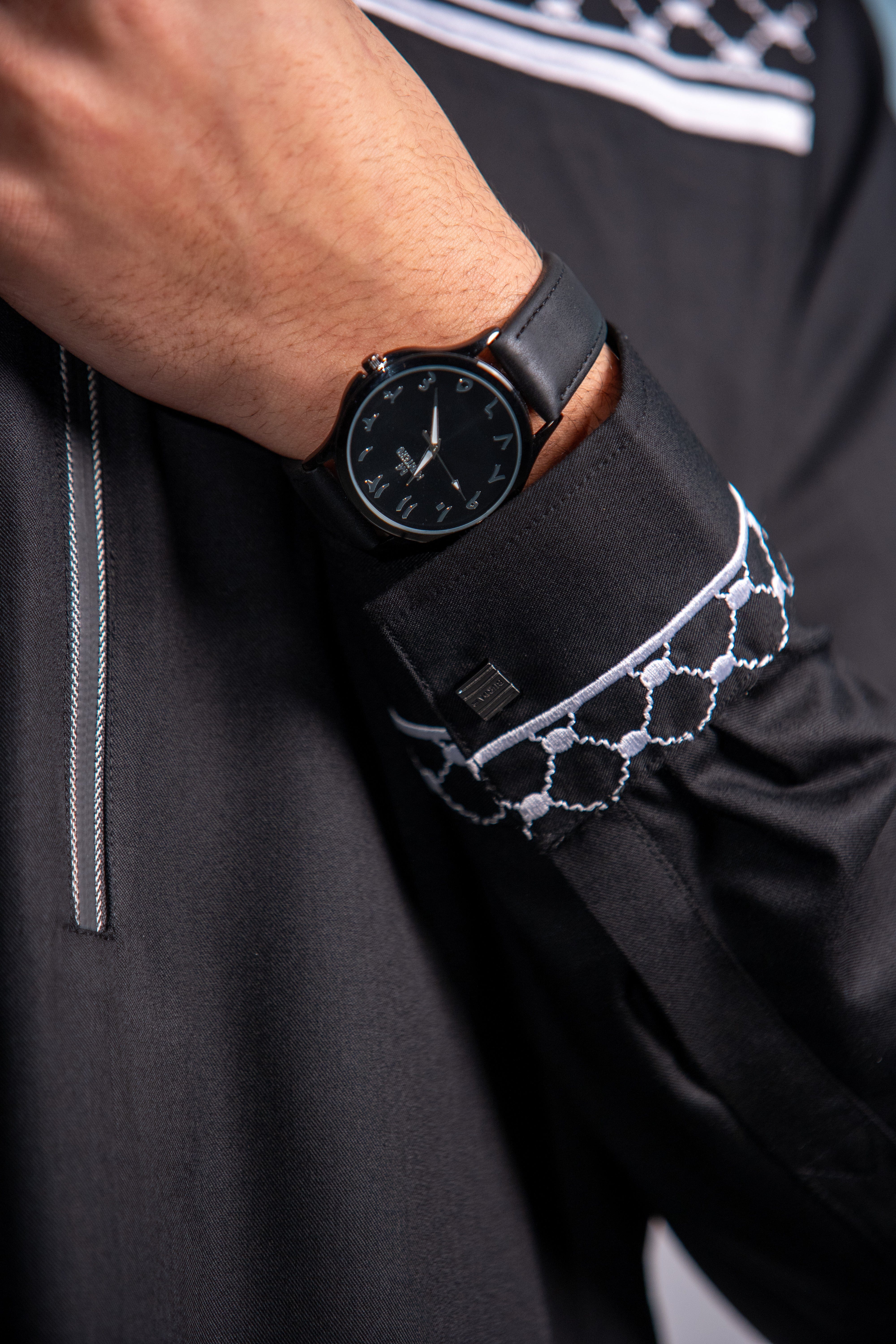 Premium Men's Thobe 235 - Black Islamic Robe for Eid & Prayer - Comfortable & Stylish Muslim Dress for Daily Wear & Special Occasions