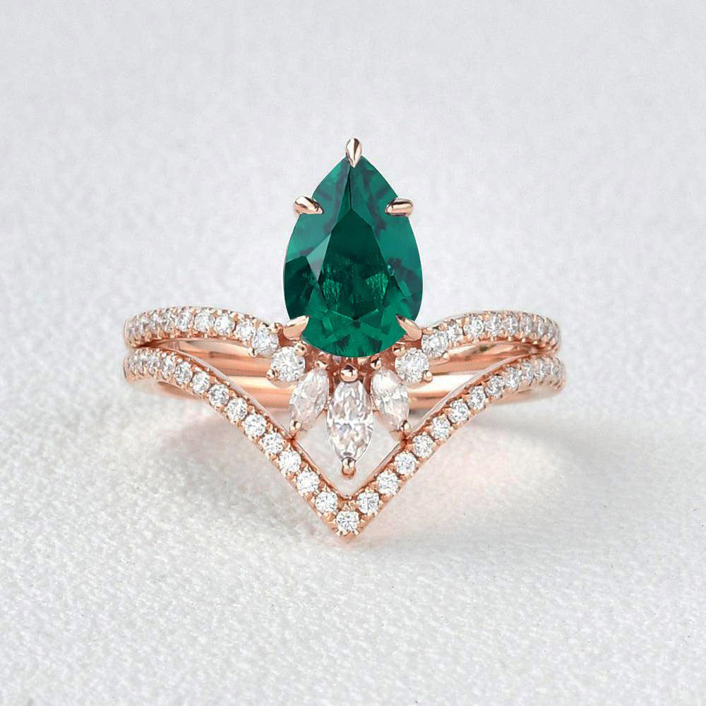 1.7ct Pear Emerald Vintage Style Ring Set - 2 Piece Bridal Jewelry for Engagement & Wedding - Classic Elegant Gift for Her