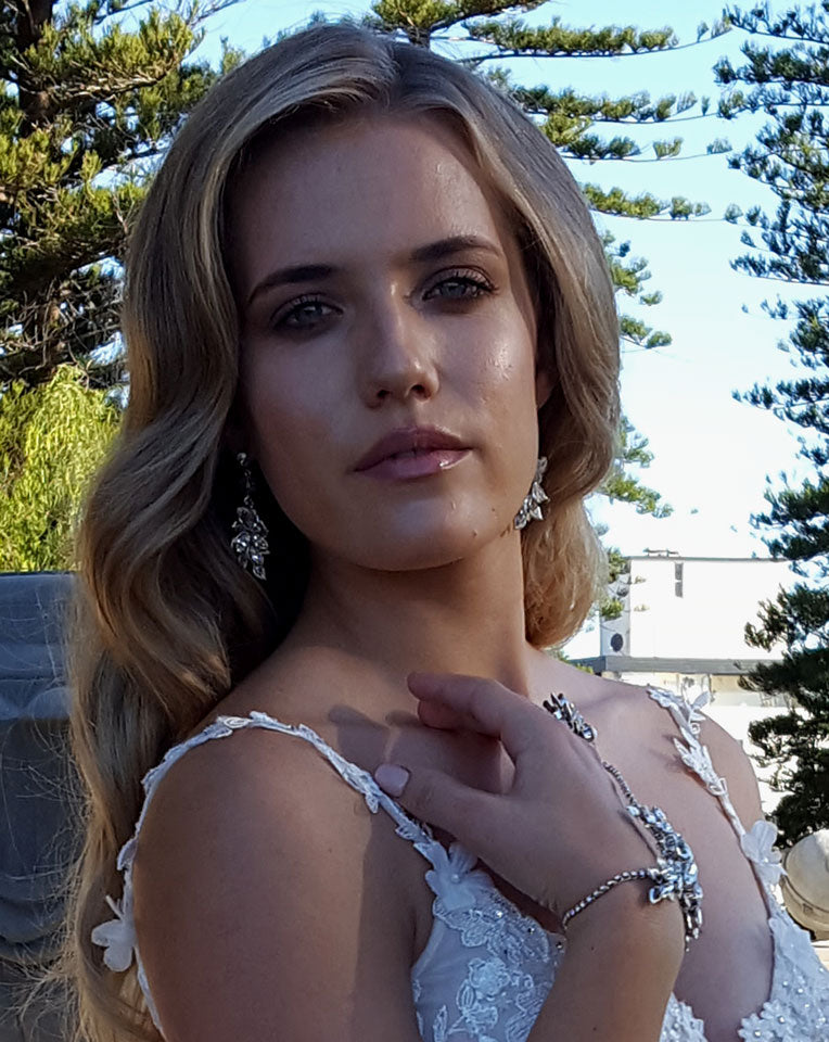 Elegant Vintage Leaf & Crystal Wedding Hand Jewelry Set - Diva by Kezani | Perfect for Bridal Accessories, Boho Weddings & Special Occasions