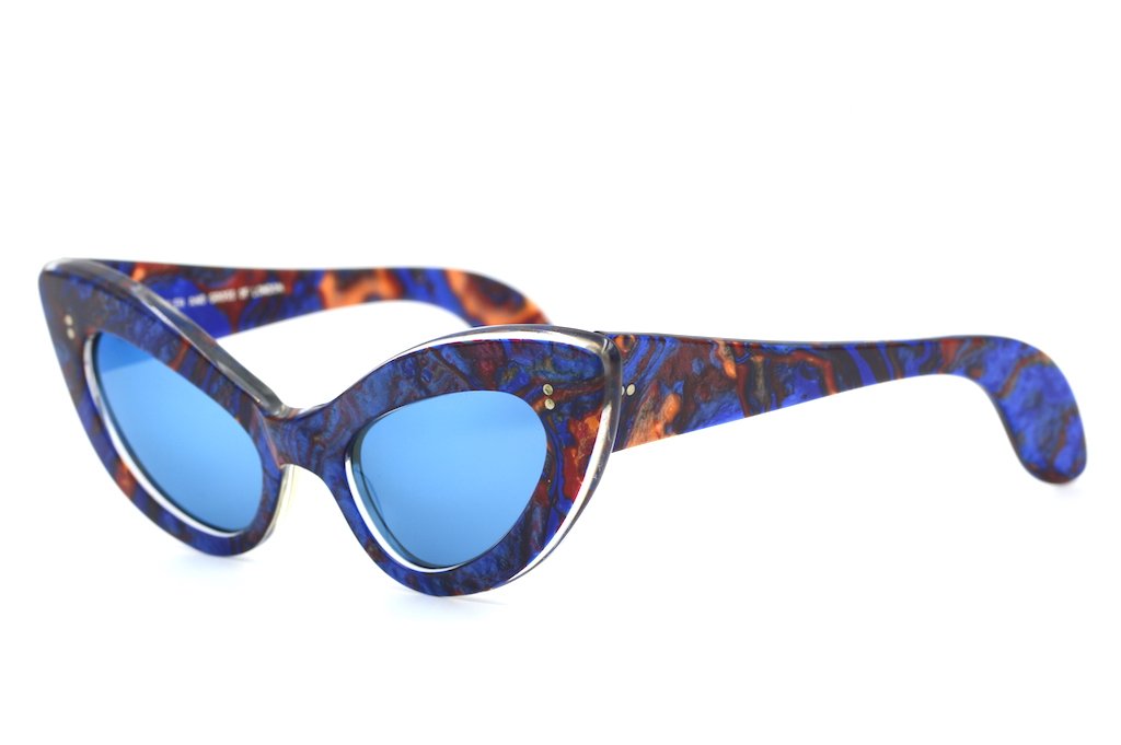 Cutler and Gross 0207 Sunglasses - Classic Aviator Style with UV Protection & Polarized Lenses for Men & Women | Perfect for Driving, Travel & Outdoor Activities