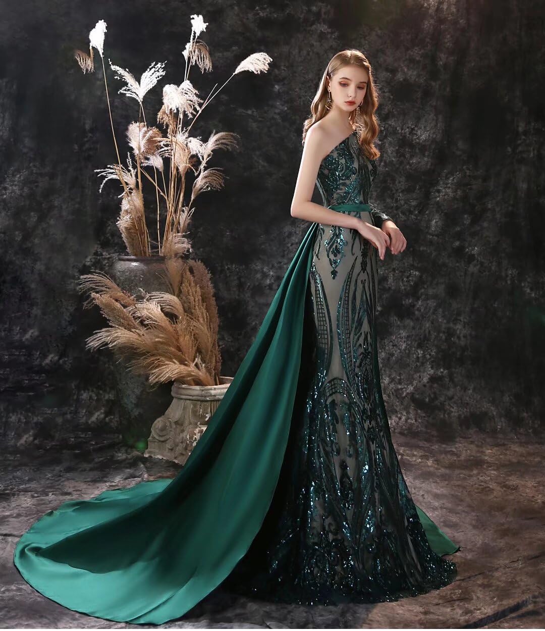 Elegant Green Sequin Evening Prom Dress with Detachable Skirt | Mermaid Gown for Formal Events, Parties & Special Occasions