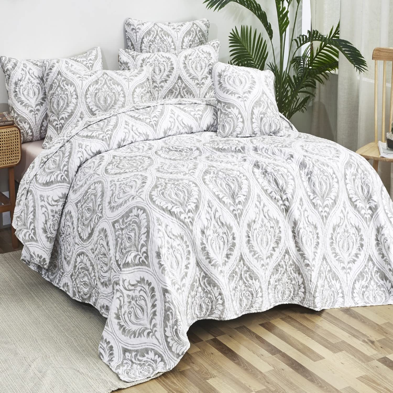 TB300-199 Queen Size Moon Sky Bedspread Set - Soft Luxury Bedding for Comfortable Sleep | Perfect for Master Bedrooms, Guest Rooms & Cozy Nights