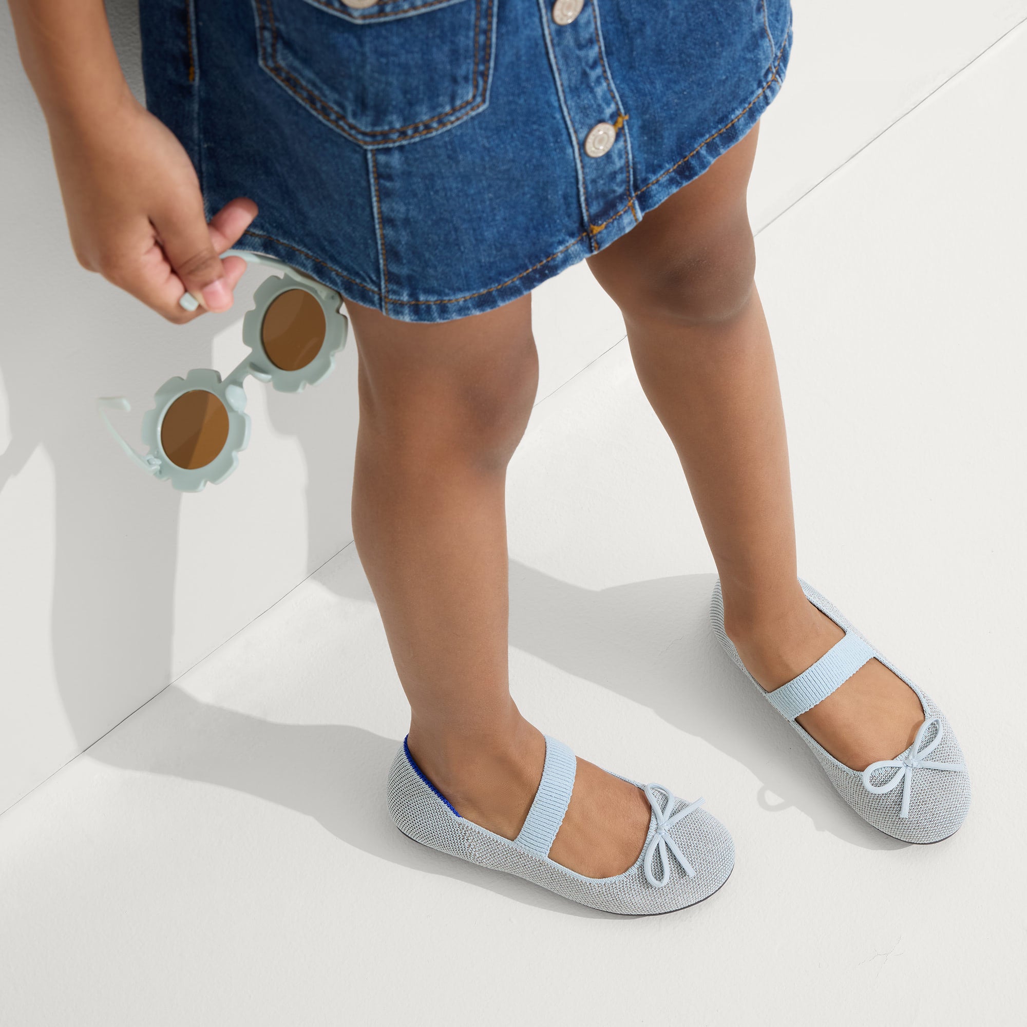 Sparkly Blue Mary Jane Shoes for Girls - Comfortable & Stylish Kids Dress Shoes for Parties, Weddings & Special Occasions