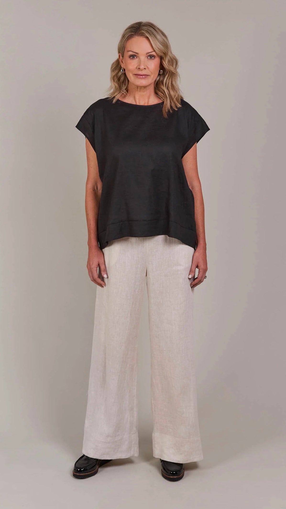 Laax Top Black - Stylish and Comfortable Women's T-Shirt for Casual Wear, Workout, and Everyday Outfits