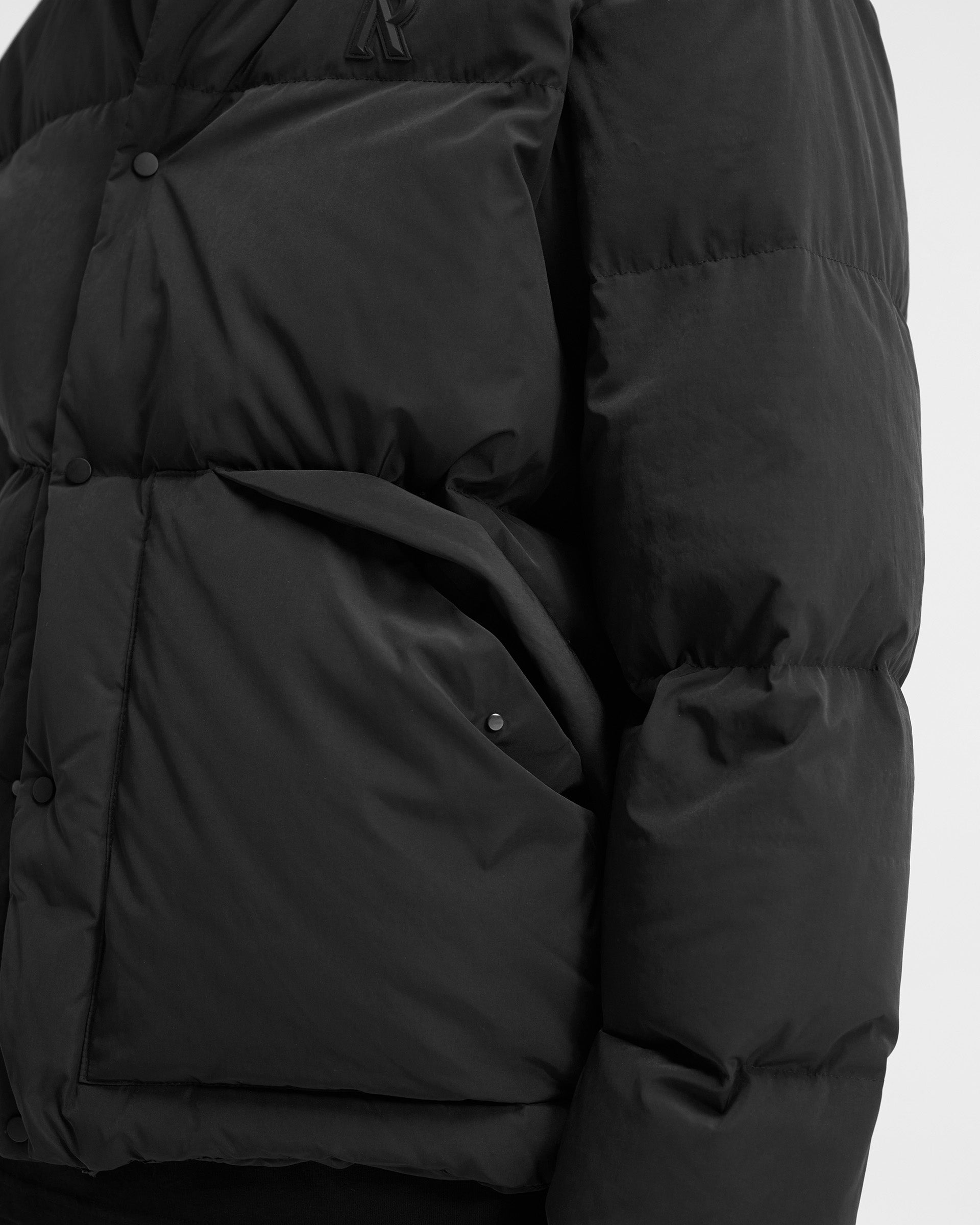 Jet Black Puffer Jacket for Men & Women - Lightweight Warm Winter Coat for Outdoor Activities, Travel & Daily Wear