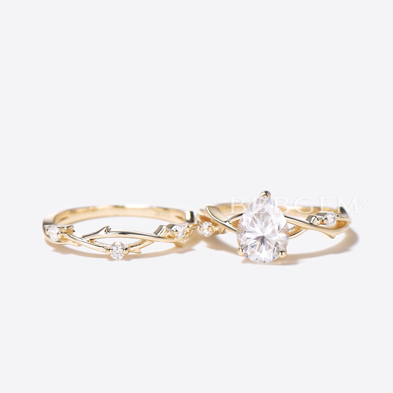 1.25CT Pear Cut Moissanite Engagement Ring Set for Women - Twisted Vine Solitaire Ring in Gold, Perfect for Proposals, Weddings & Anniversary Gifts