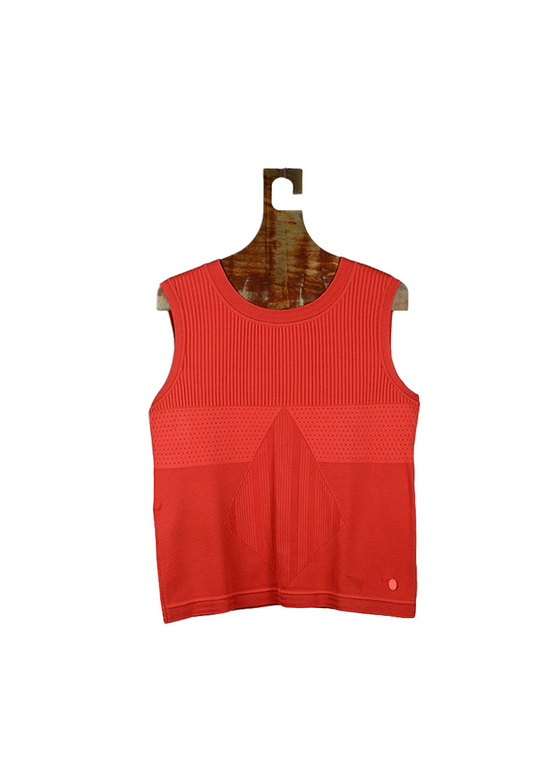 Chanel Embroidered Red Vest Size 42 - Luxury Women's Fashion for Parties & Special Occasions