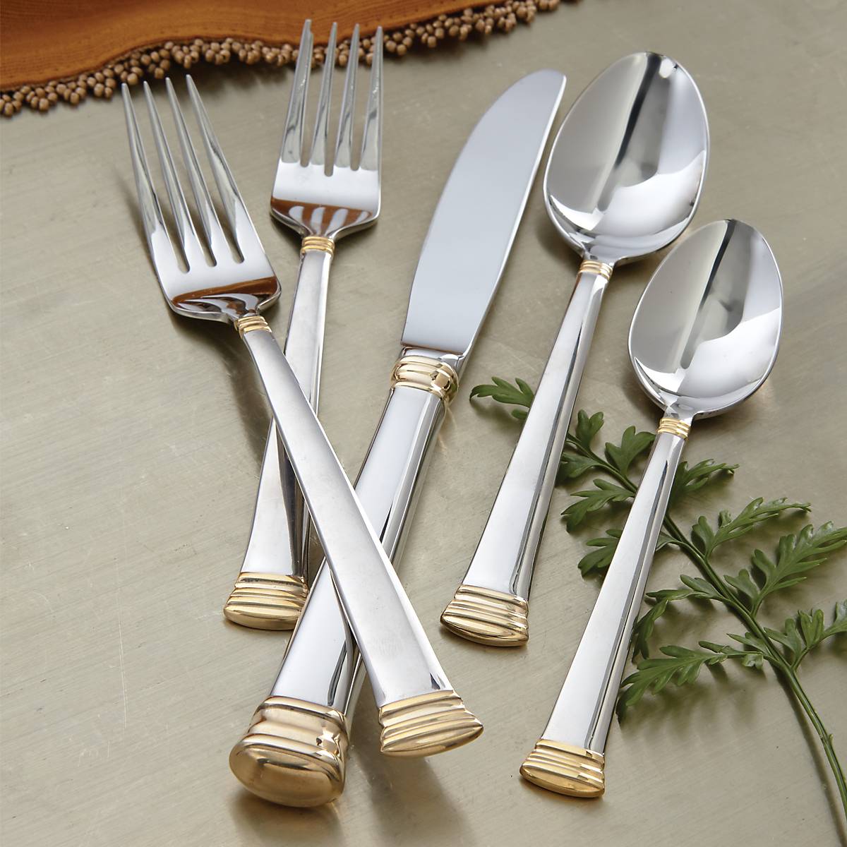 Eternal Gold 5-Piece Place Setting - Premium Stainless Steel Flatware Set for Dining, Wedding & Gift - Perfect for Formal Dinner Parties, Holiday Gatherings & Special Occasions