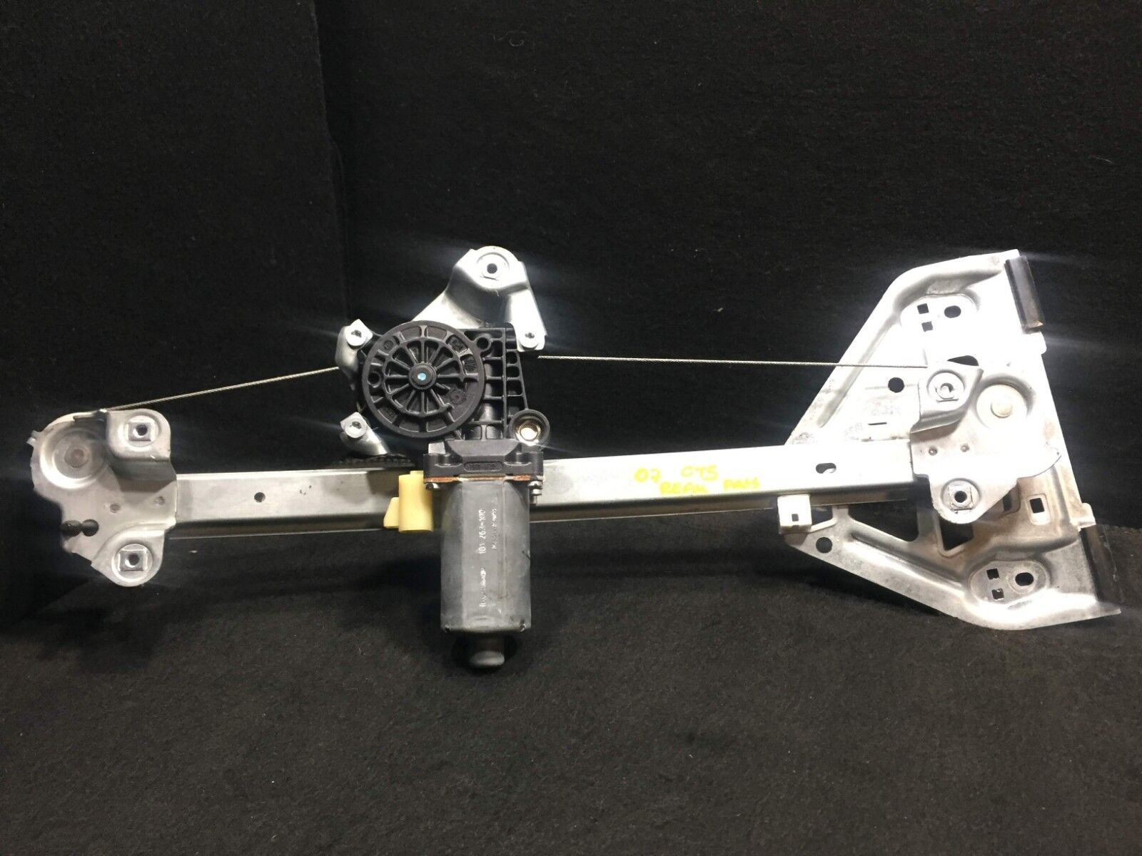 2003-2007 Cadillac CTS Right Rear Passenger Window Regulator with Motor - OEM Replacement Part for Smooth Power Window Operation