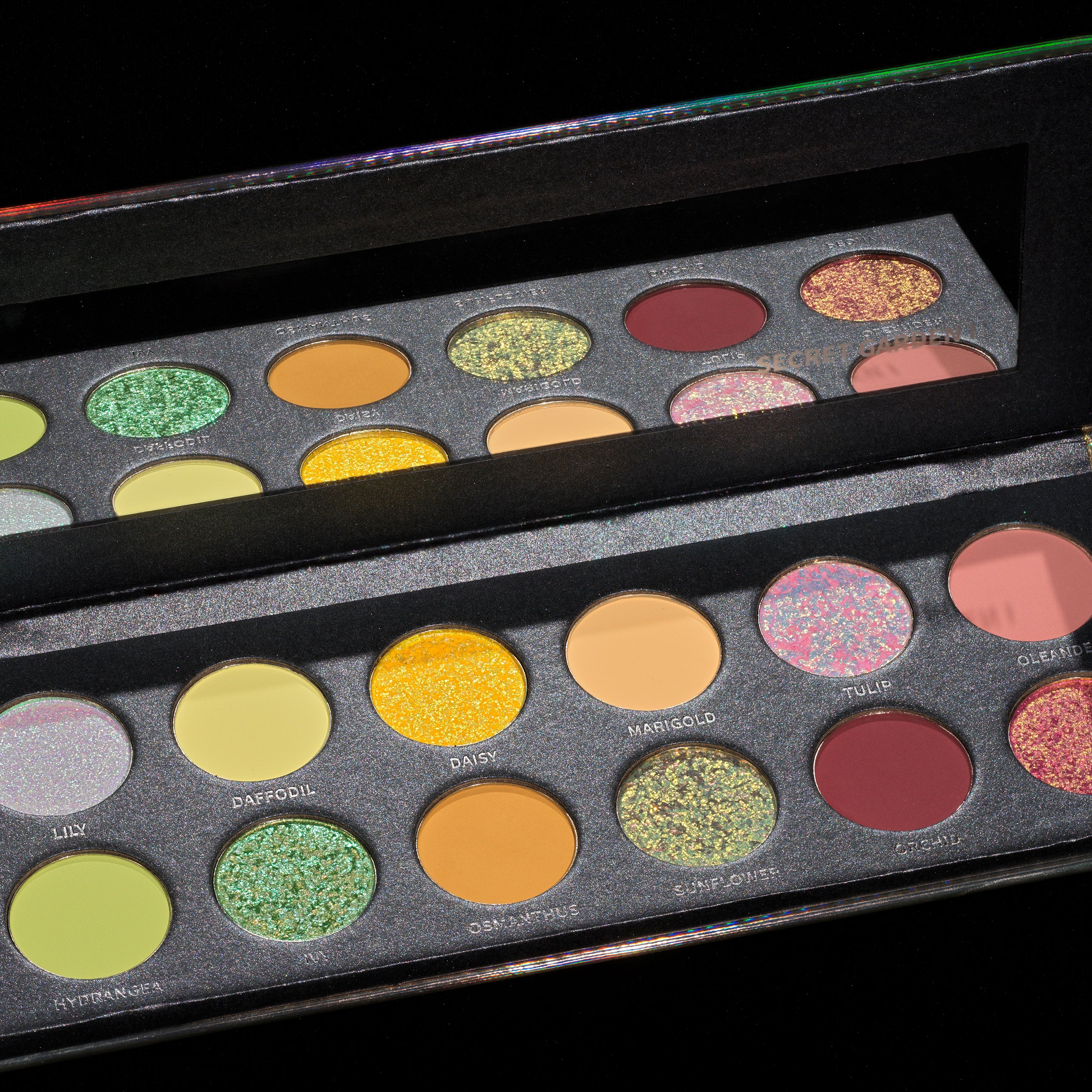 Secret Garden Eyeshadow Palette - 18 Highly Pigmented Matte & Shimmer Shades for Stunning Eye Looks | Perfect for Daytime, Night Out, and Special Occasions