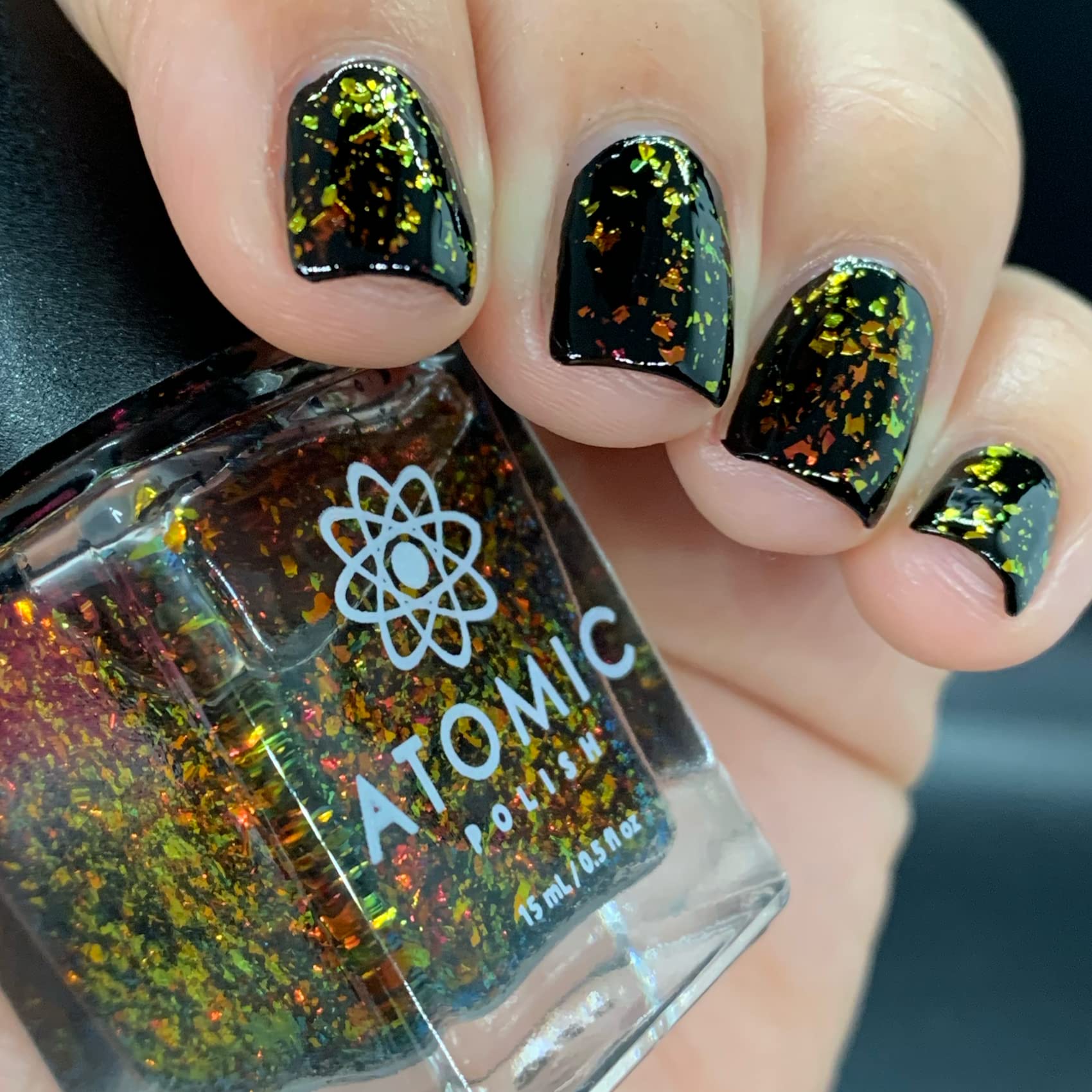 Chameleon Nail Polish - Color Changing Nail Lacquer with Shifting Holographic Effect - Atomic Polish Bromine (Br) - Perfect for Parties, Special Occasions & Nail Art Designs