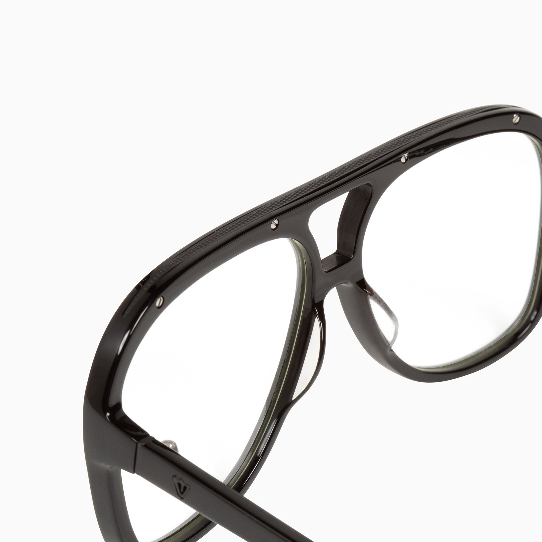 Stylish Bang Glasses for Men & Women - Trendy Eyewear for Fashion, Sun Protection & Everyday Use