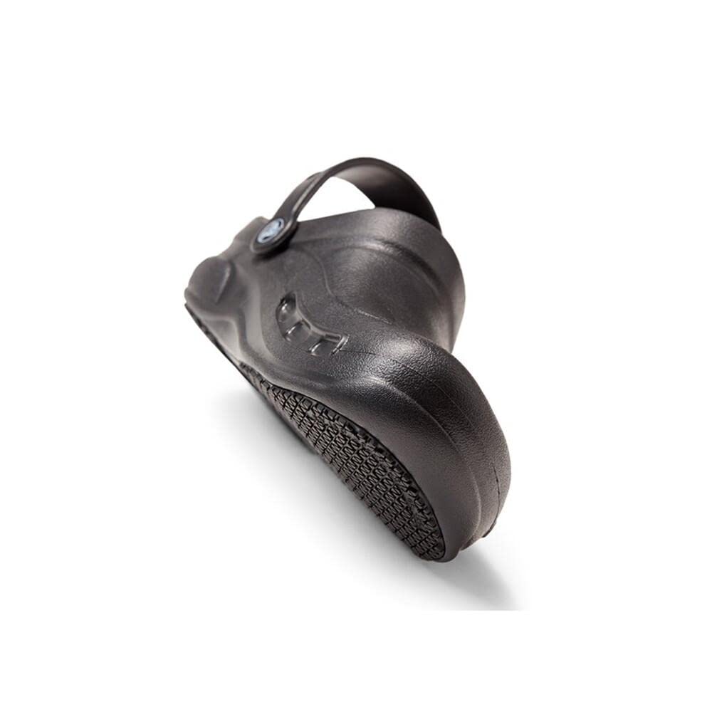Crocs Unisex-Adult Bistro Graphic Clogs - Slip Resistant Work Shoes for Men & Women | Comfortable Non-Slip Kitchen Shoes for Chefs, Nurses & Restaurant Workers