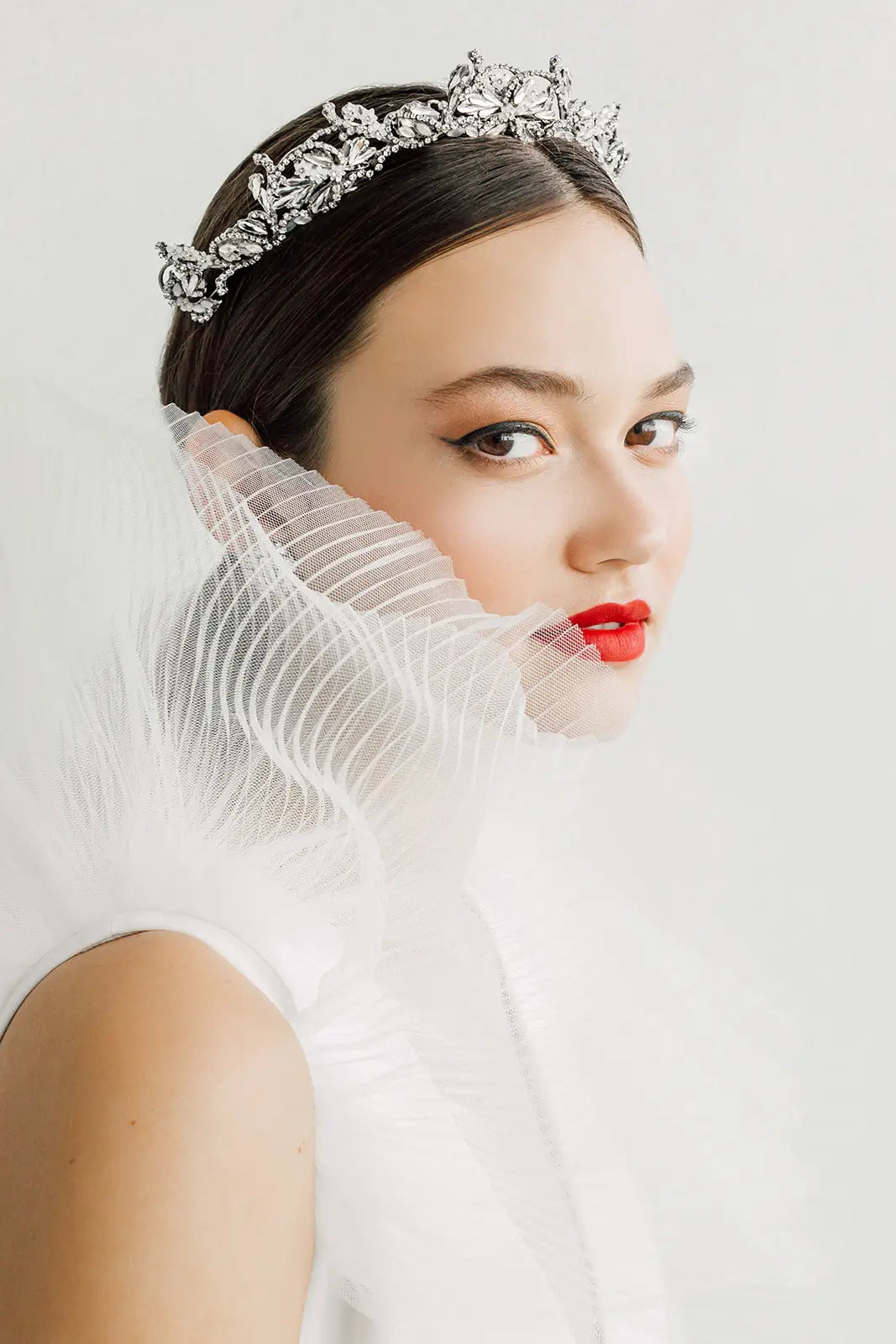 Marion Crown - Elegant and Stylish Women's Hat for Outdoor Events, Weddings, and Fashion Accessories