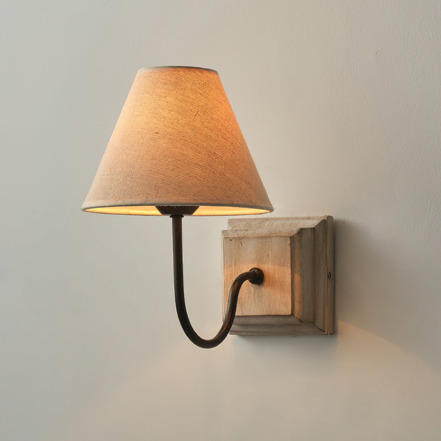 Modern Hortense Wall Lamp - Sleek LED Sconce Lighting for Bedroom, Living Room & Hallway - Energy Efficient Indoor Wall Light Fixture