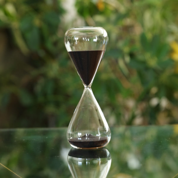 60 Minute Freestanding Triangle Sand Timer - Hourglass for Time Management, Classroom, Board Games & Home Decor