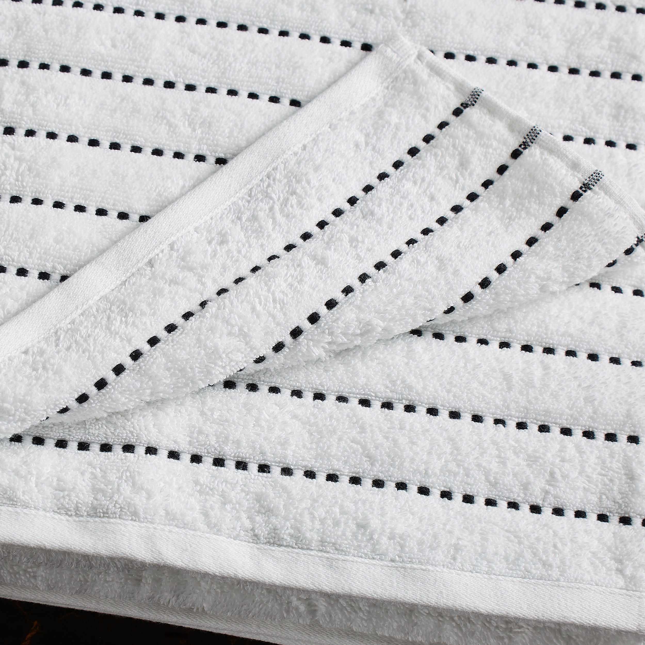 Premium Organic Cotton 8-Piece Bath Towel Set - 650 GSM Ultra Soft & Absorbent - Perfect for Spa, Bathroom, Beach & Gym Use