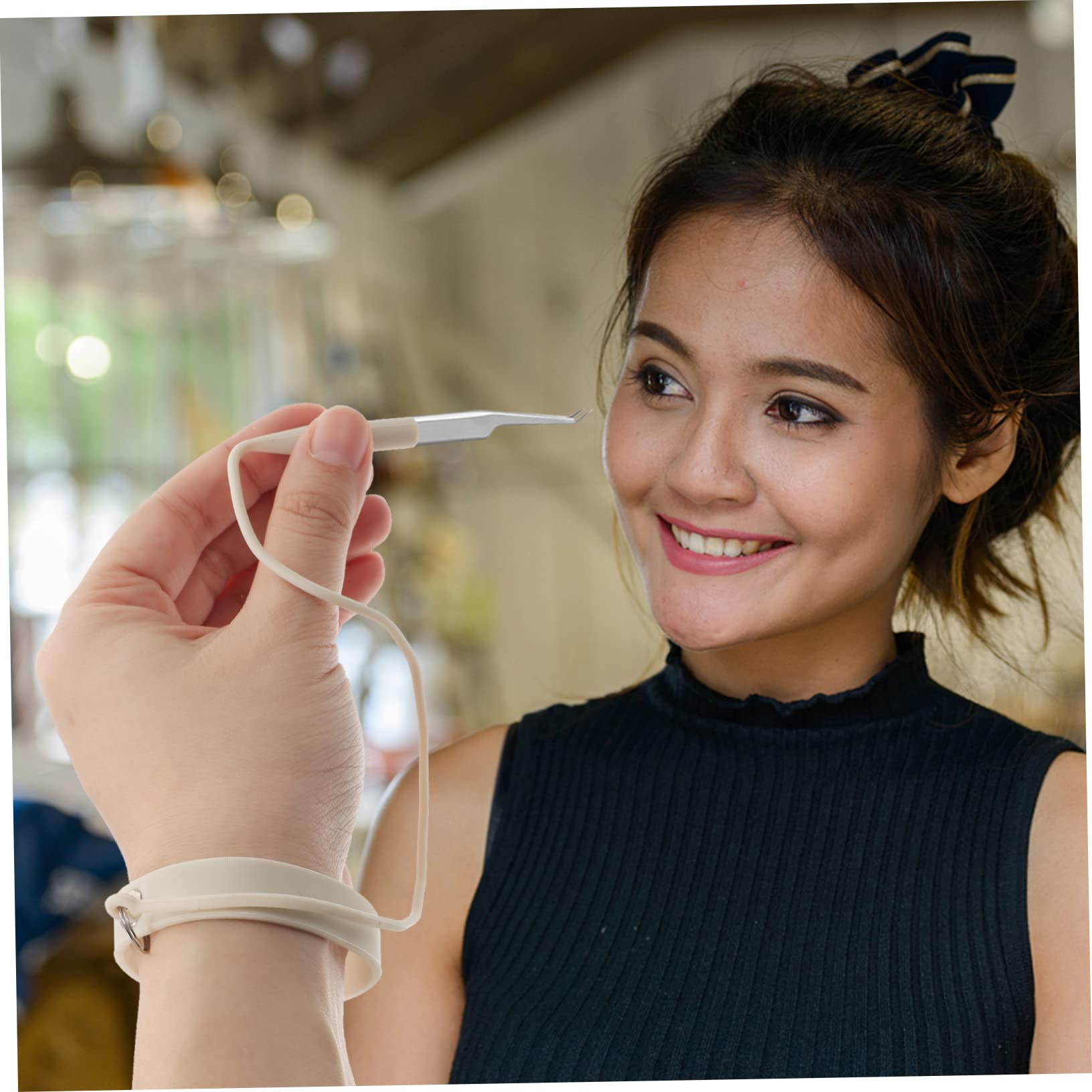 CANIGHT Lash Extension Tweezers Holder Bracelet - Portable Eyelash Tool Organizer for Professional & Home Use - Perfect for Lash Artists, Salon & DIY Beauty