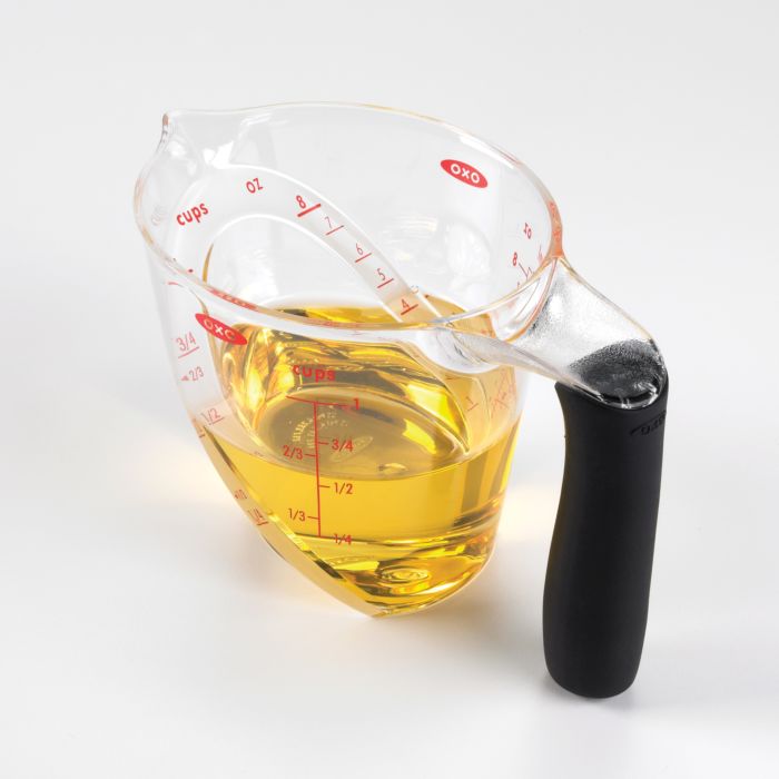 OXO Angled Measuring Cup - 2-Cup Clear Plastic Kitchen Measuring Cup with Easy-Read Measurements for Baking, Cooking & Mixing - Perfect for Home Chefs & Bakers