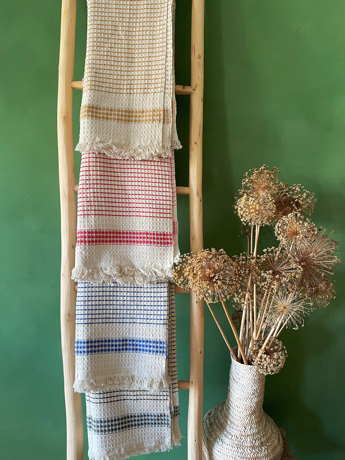 Premium Milos Check Hammam Towel - Soft 100% Cotton Turkish Bath Towel, Lightweight & Absorbent, Blue - Perfect for Spa, Beach, Yoga & Travel Accessories