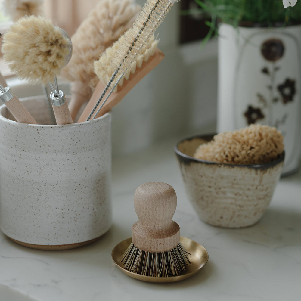 Eco-Friendly Wooden Dish Brush - Natural Bamboo Handle & Bristles for Effective Cleaning | Perfect for Kitchen, Camping & Sustainable Living