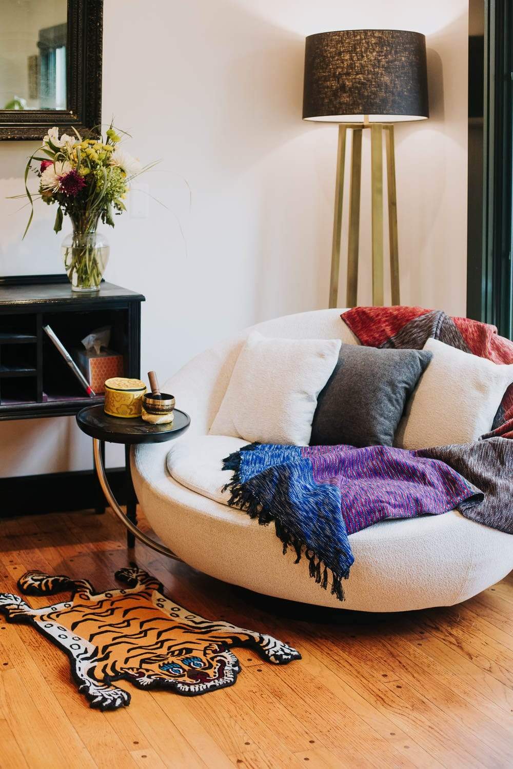 Handmade Himalayan Hand-Dyed Wool Blanket - Premium Artisan Throw for Sofa, Bed & Home Decor - Cozy & Stylish Living Room Accessory