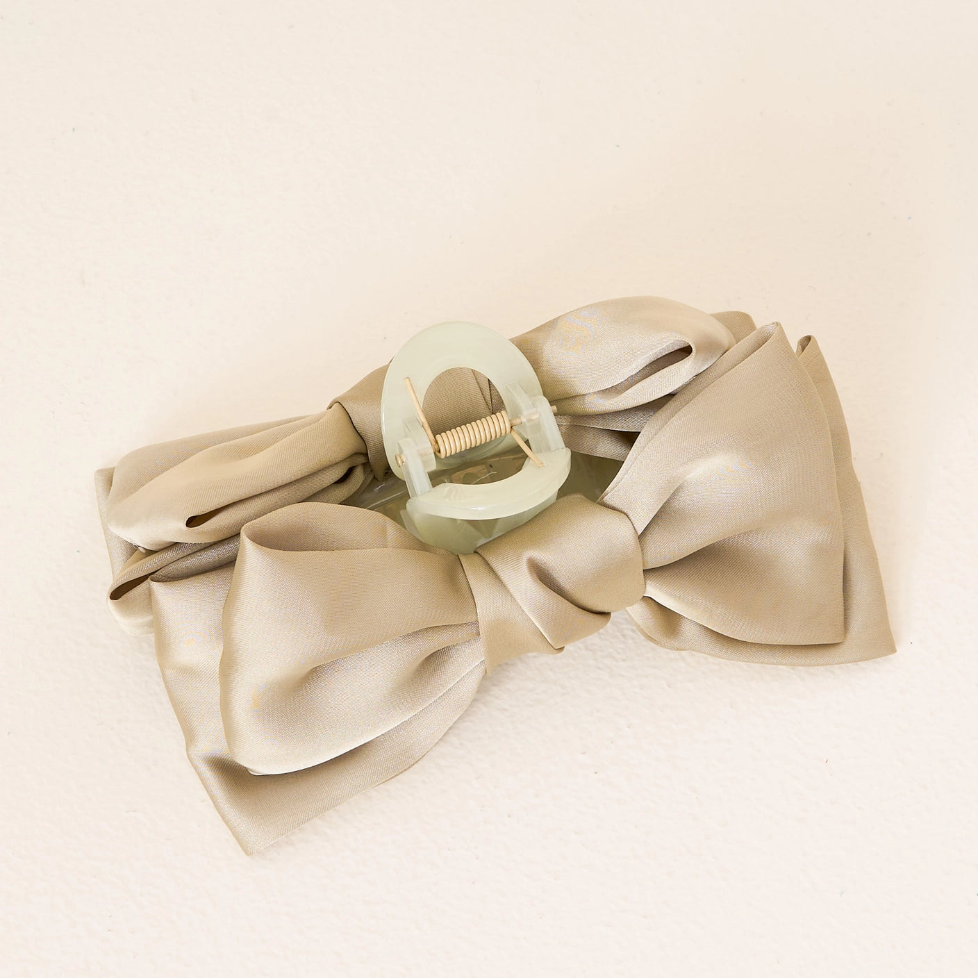 Elegant Green Satin Bow Hair Clip - Fashionable Hair Accessory for Women & Girls (Perfect for Weddings, Parties & Everyday Style)