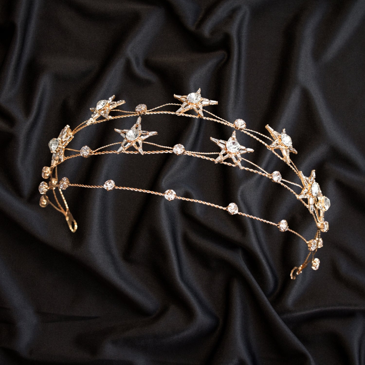 Sparkling Rhinestone Crystal Wedding Crown for Women - Elegant Bridal Headpiece & Star Hair Jewelry - Perfect for Christmas, Photography, Parties & Princess-Themed Events