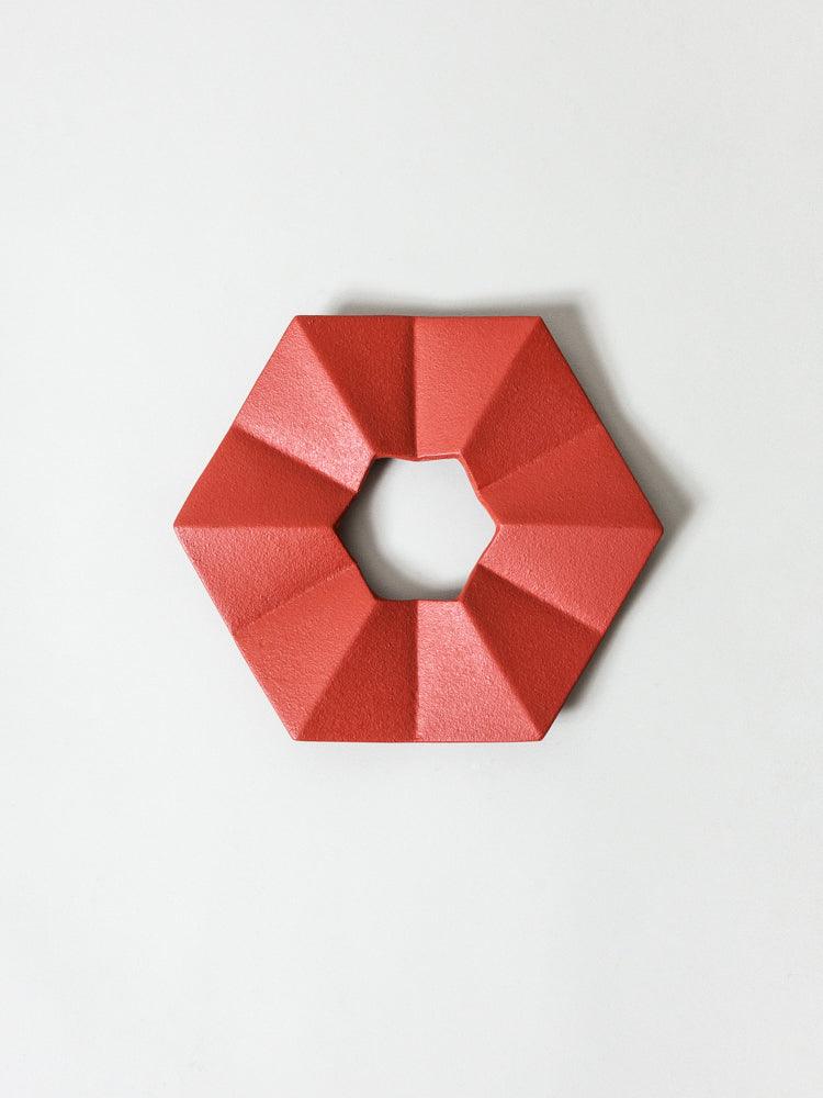 Iwachu Cast Iron Trivet - Origami Red | Heat-Resistant Trivet for Pots & Pans | Perfect for Dining Tables, Kitchen Countertops & Outdoor Cooking