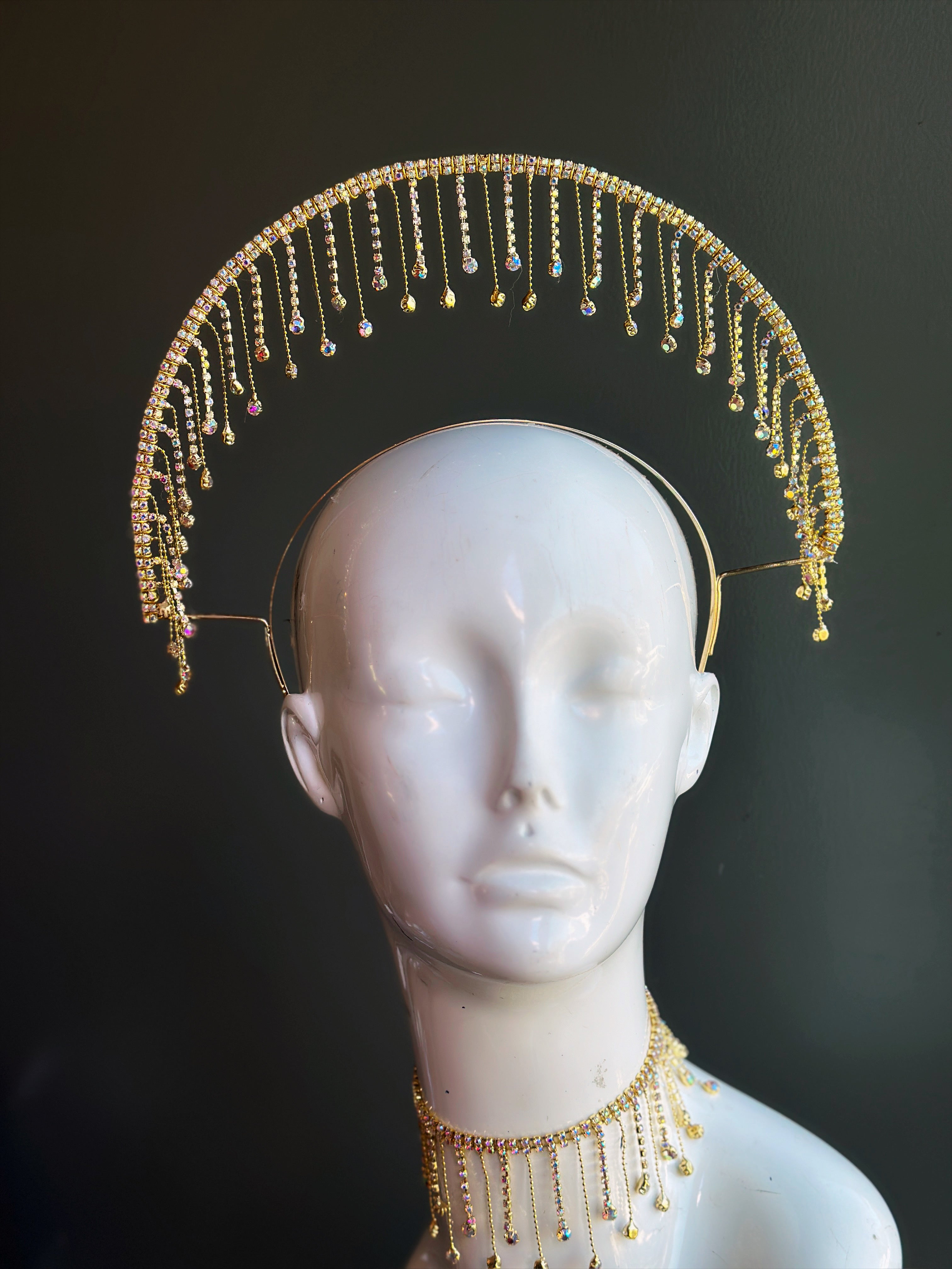 Elegant Gold Crystal Halo Choker Necklace - Perfect for Weddings, Parties & Special Occasions