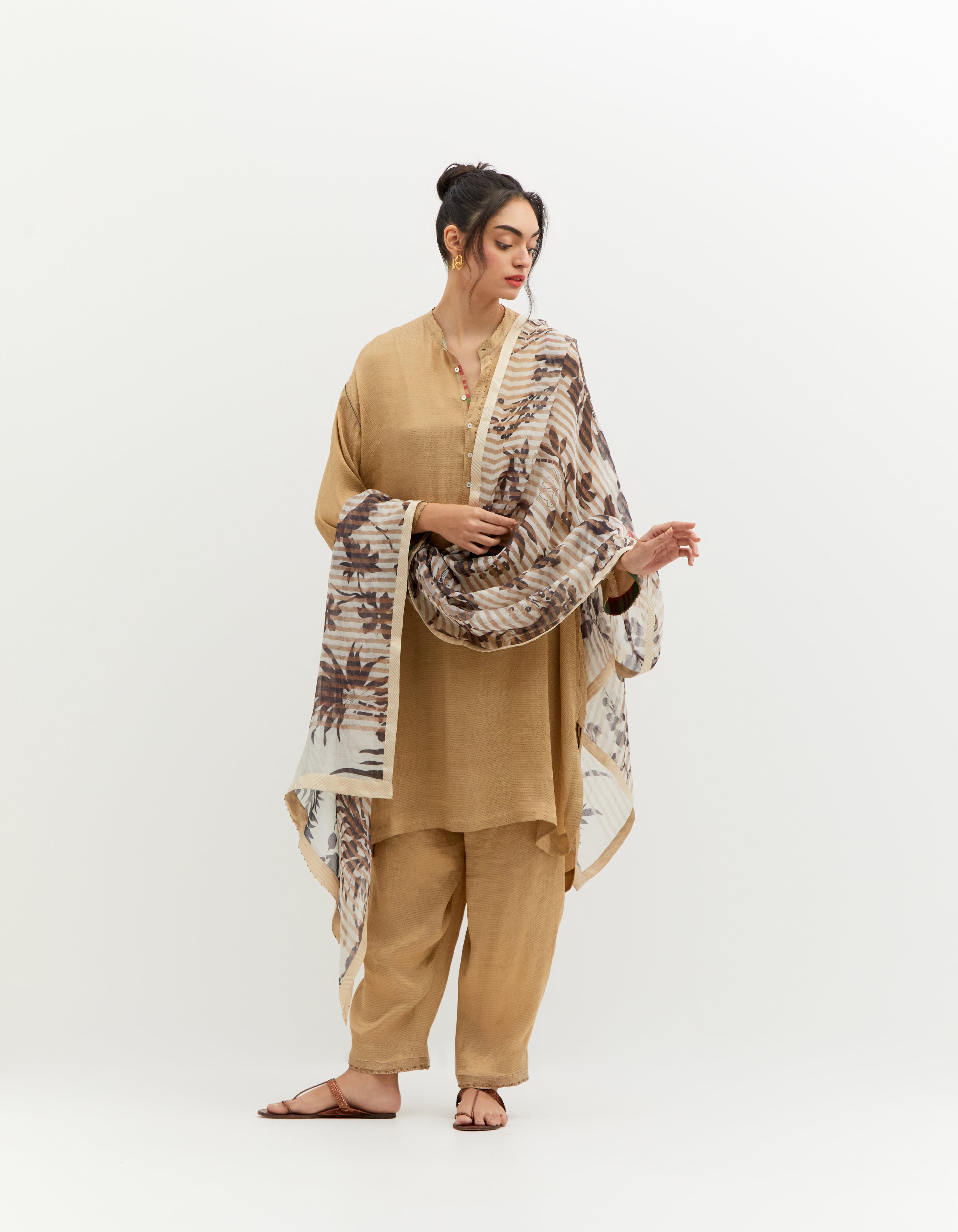 SD Firoza Embroidered Kurta in Shimmering Lamé Gold - Elegant Traditional Indian Attire for Festivals & Special Occasions