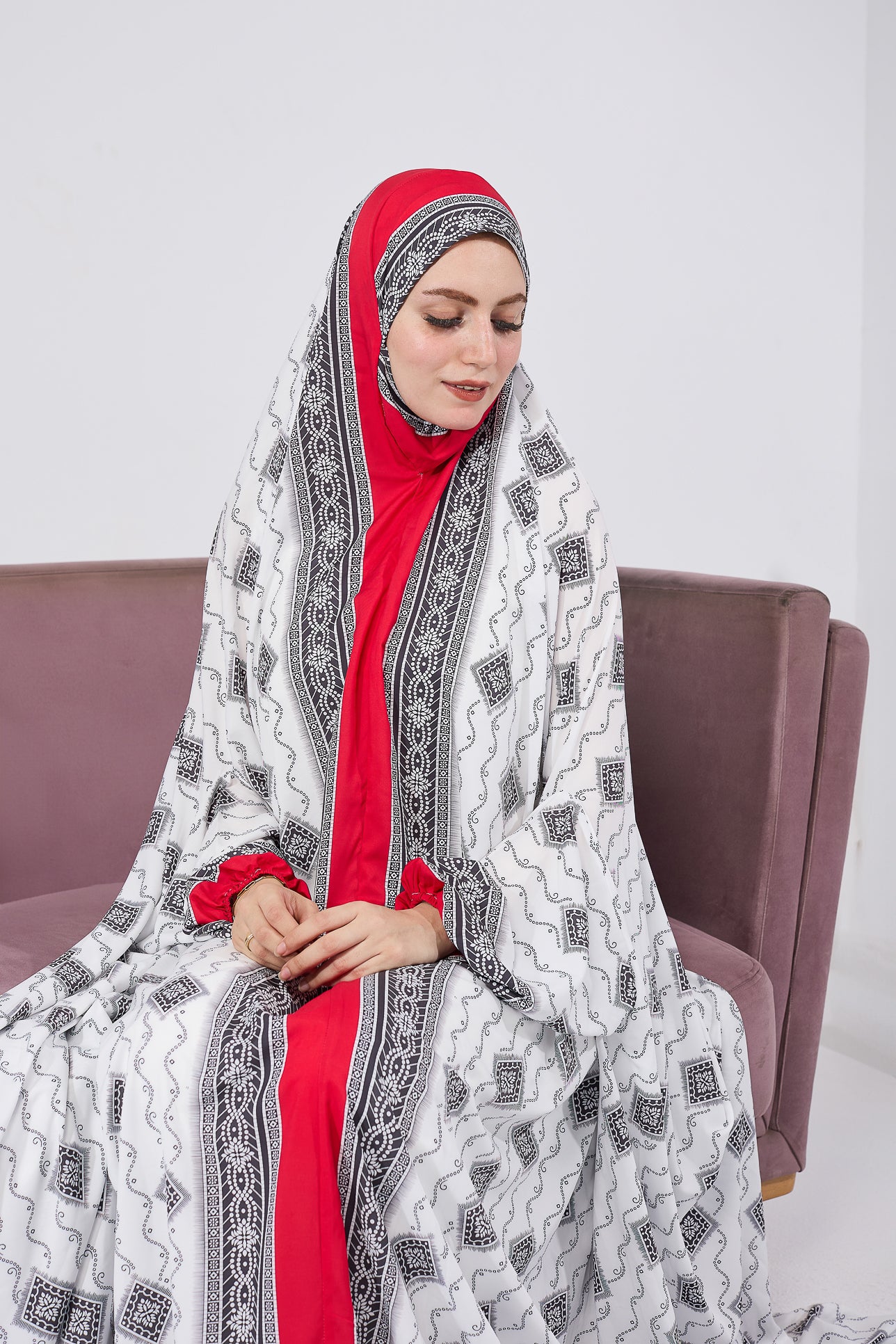 Elegant Arij Satin Prayer Gown with Ornate Black & White Print - Perfect for Islamic Prayer, Religious Ceremonies & Special Occasions