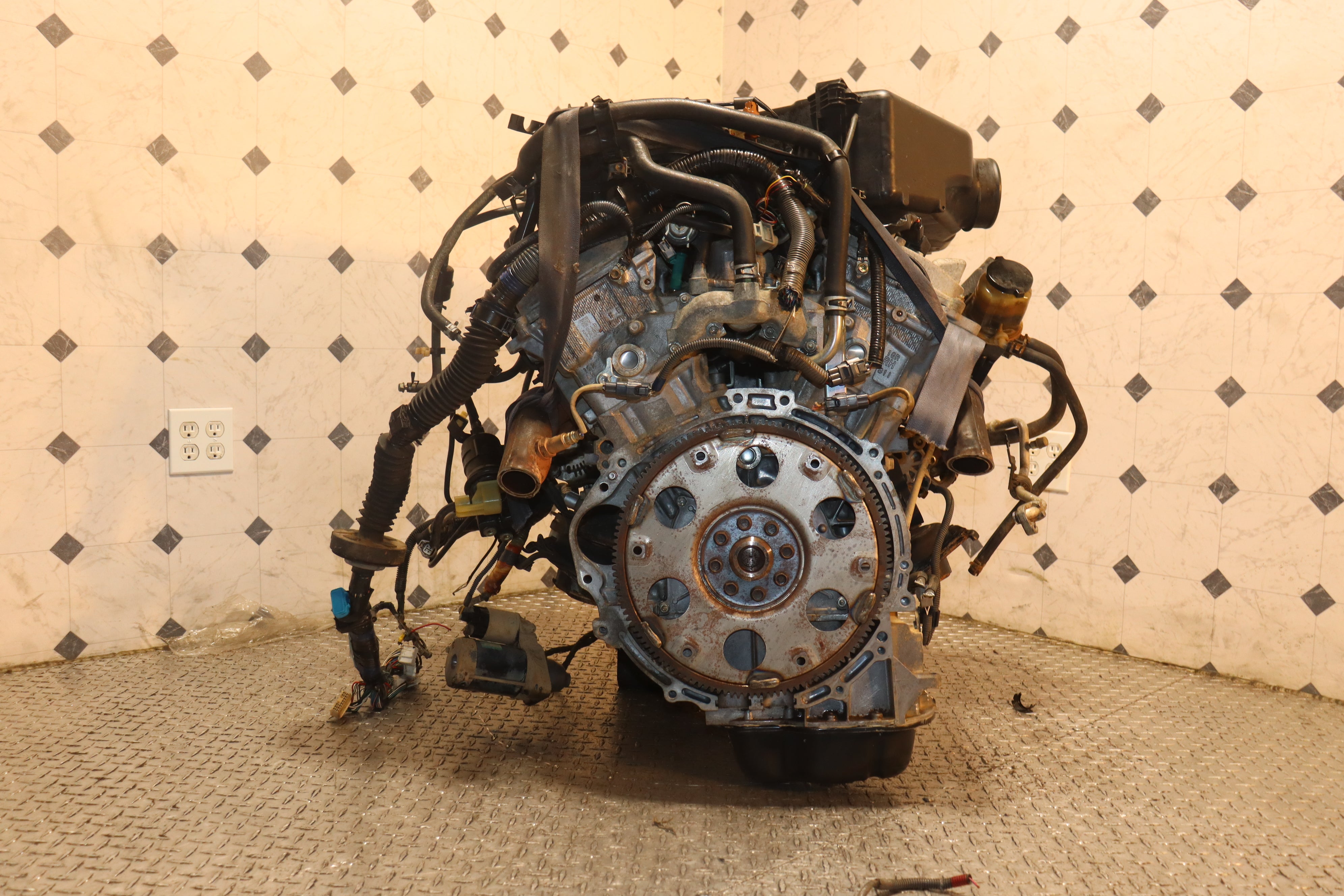 JDM 1GR-FE 4.0L Engine for 05-15 Toyota Tacoma, 05-10 Tundra, 07-09 FJ Cruiser & 02-09 4Runner - High Performance Replacement Engine for Off-Roading & Daily Driving