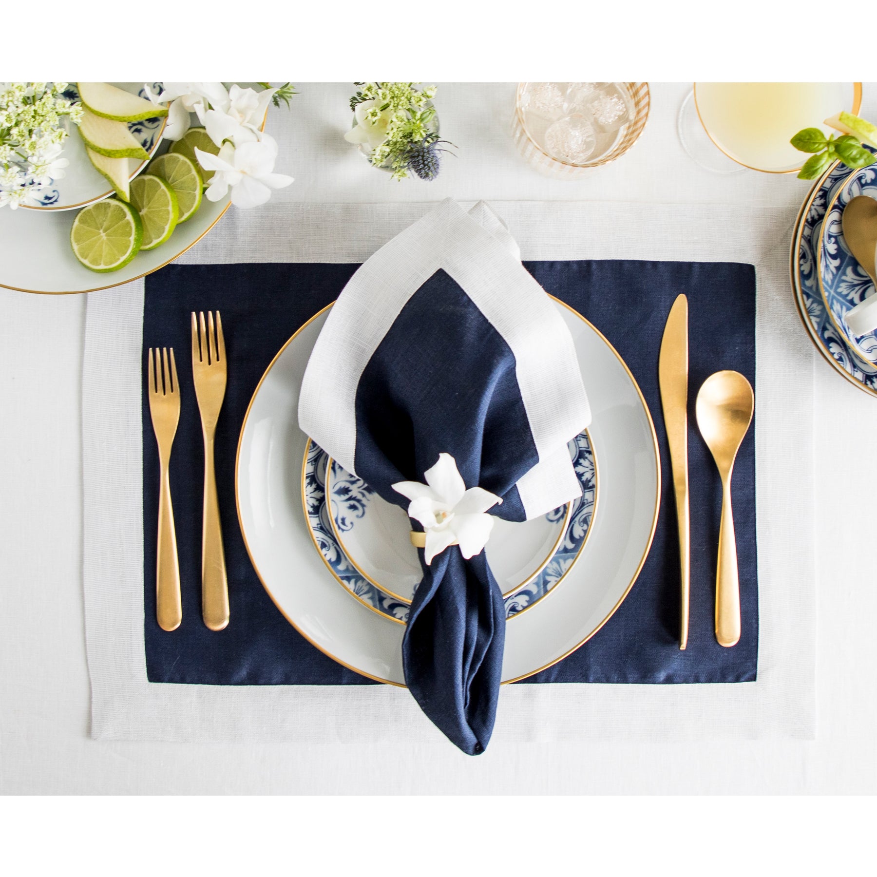 Festive Edge Placemats Set of 4 - Elegant Holiday Table Decor for Christmas, Thanksgiving & Dinner Parties - Waterproof & Washable Round Place Mats