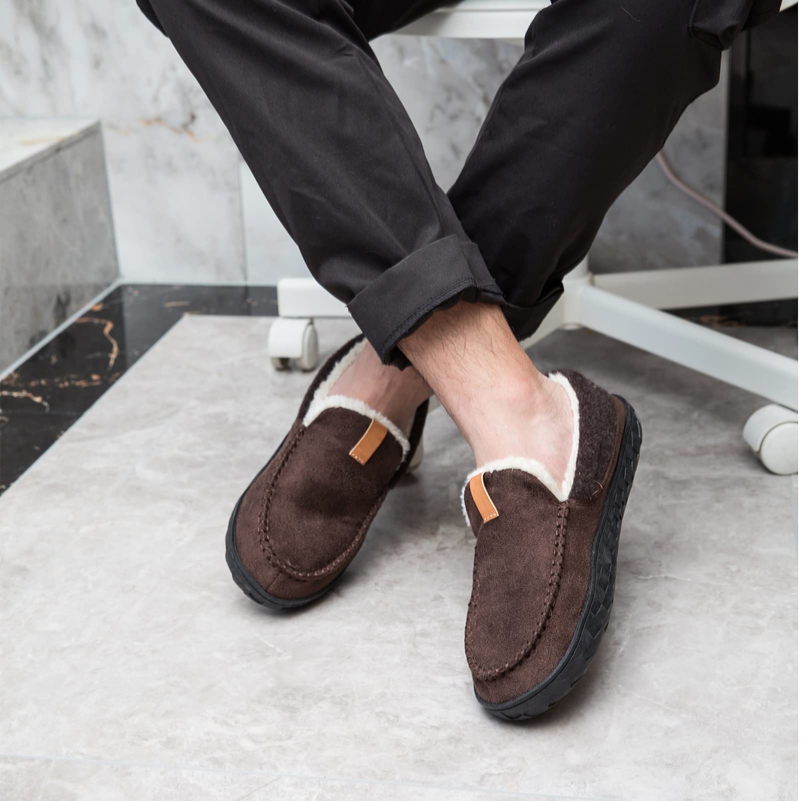 Deenor Men's Moccasin Slippers - Memory Foam Comfort, Non-Slip Sole for Indoor/Outdoor Use - Perfect for Home, Lounge & Backyard Relaxation