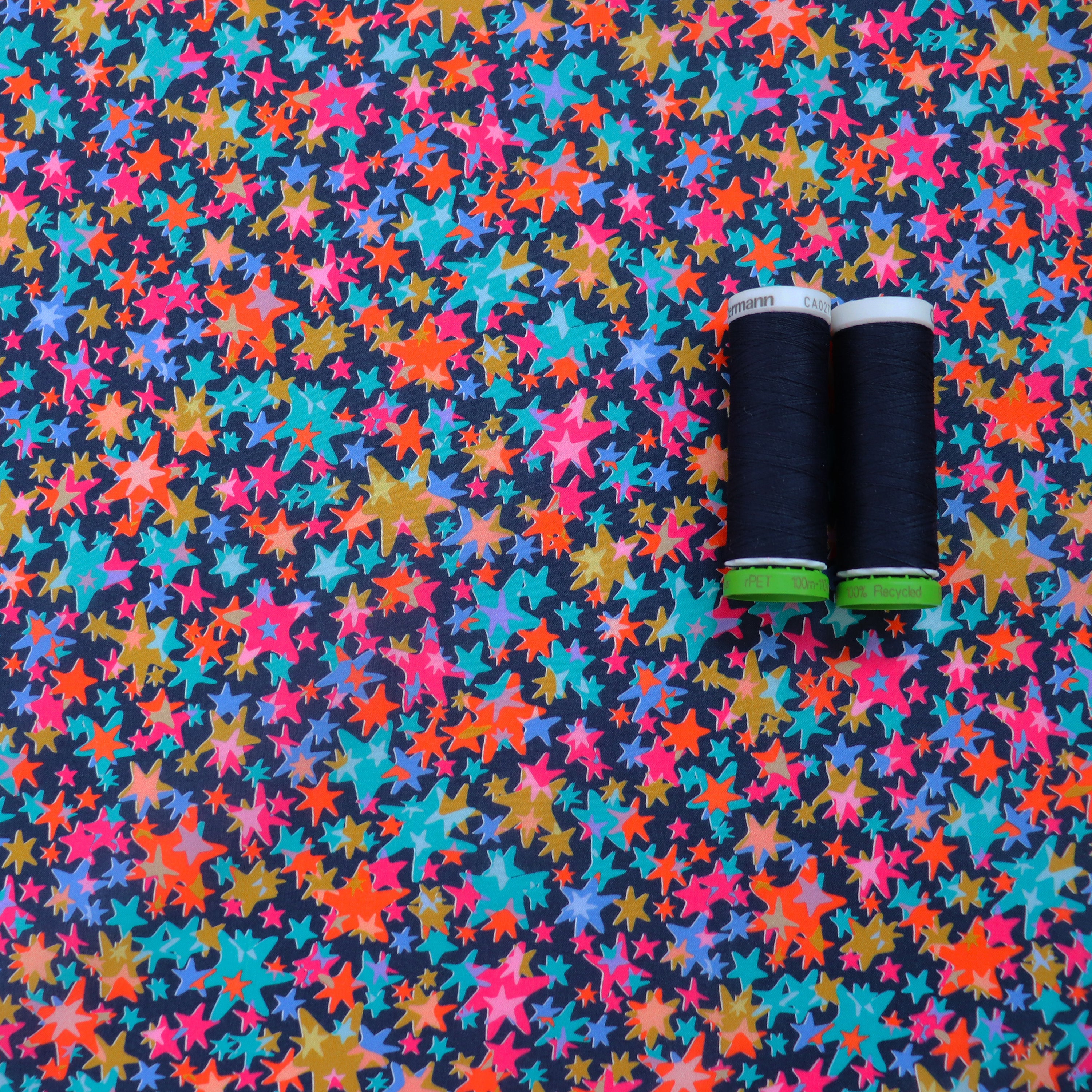 Liberty Fabrics Hesper Tana Lawn™ Cotton Fabric - Premium Quality Floral Print Material for Dressmaking, Quilting & DIY Crafts