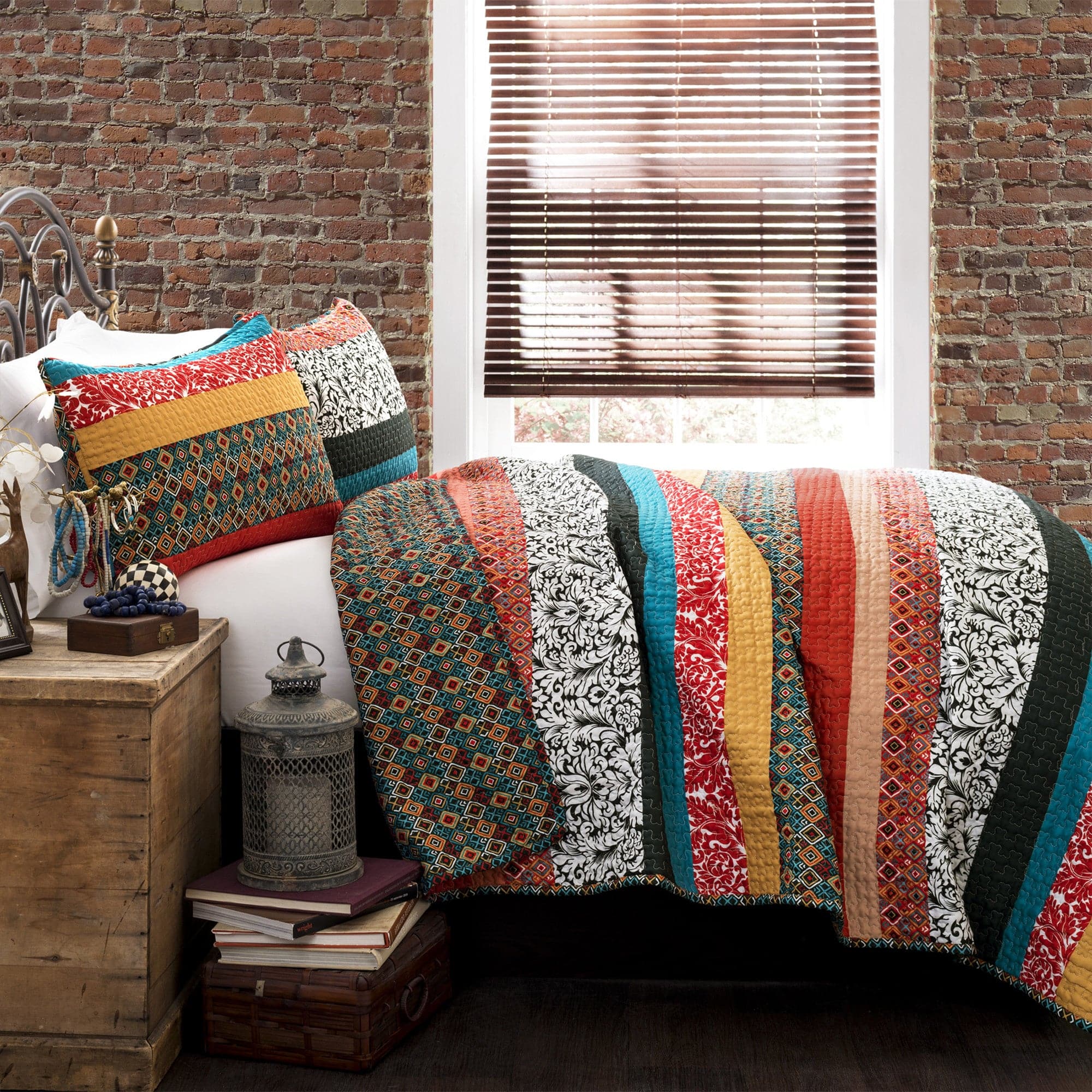 Boho Stripe 3-Piece Quilt Set - Queen Size, Soft Cotton Bedding for Bohemian Style Bedroom Decor | Perfect for Guest Rooms, Master Bedrooms & Cozy Home Styling