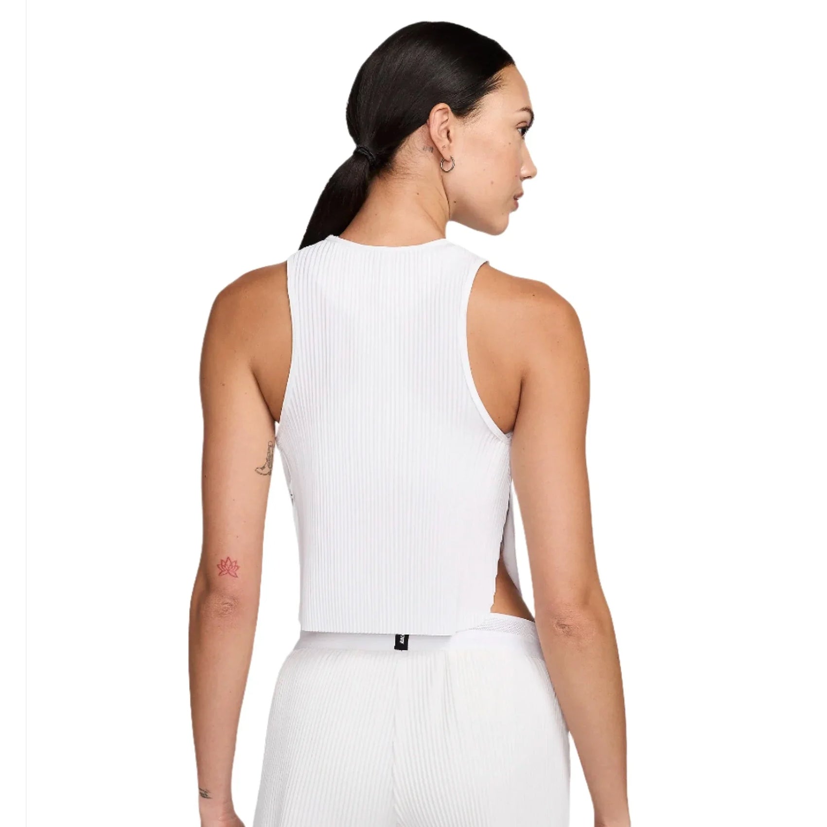 Nike AeroSwift Dri-FIT ADV Women's Cropped Running Tank Top - Lightweight Moisture-Wicking Workout Shirt for Running, Yoga & Gym Training