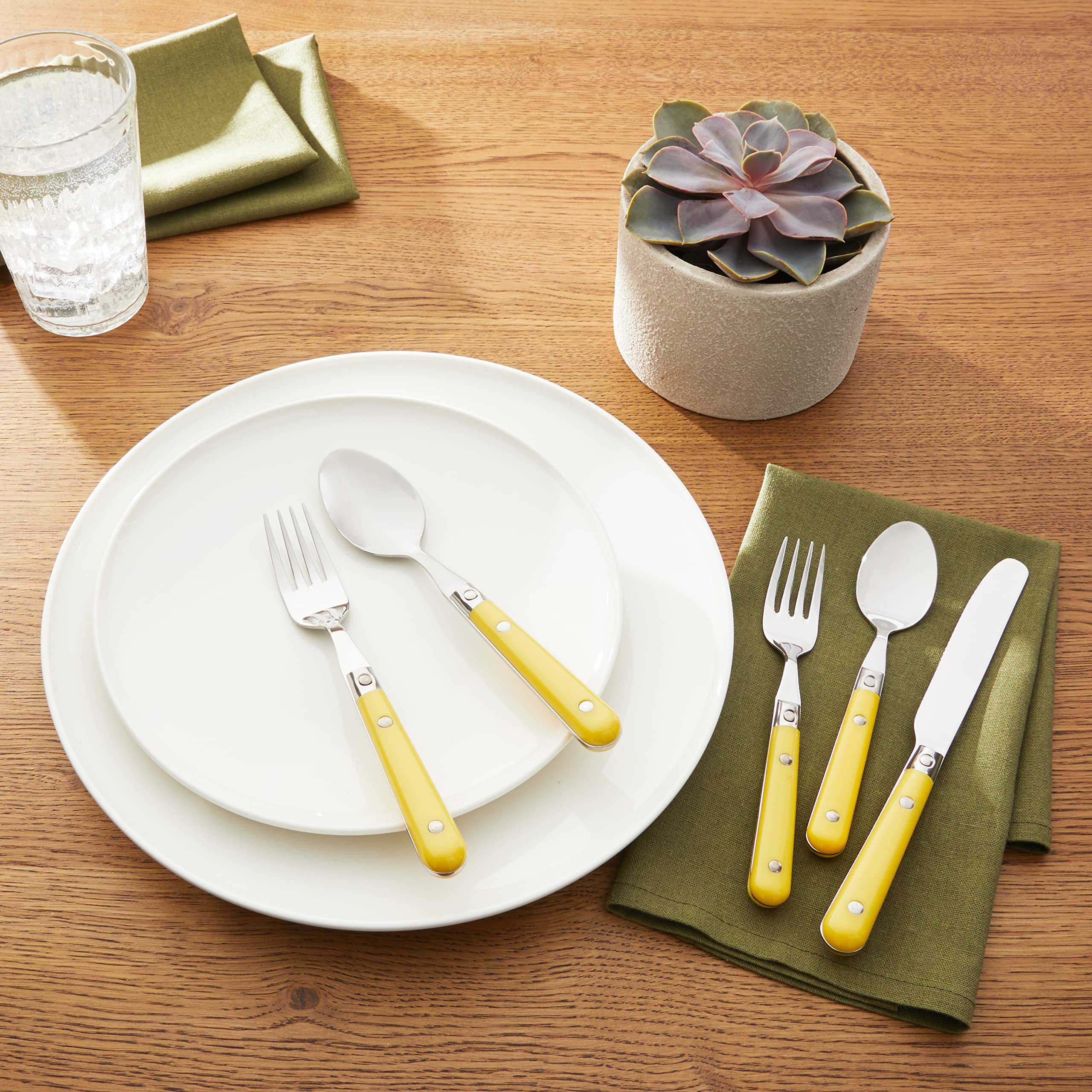 Premium Stainless Steel Flatware Set - 30-Piece Dishwasher Safe Cutlery Set for 6, Elegant Yellow Gold Finish (22704) - Perfect for Dinner Parties, Weddings & Everyday Dining