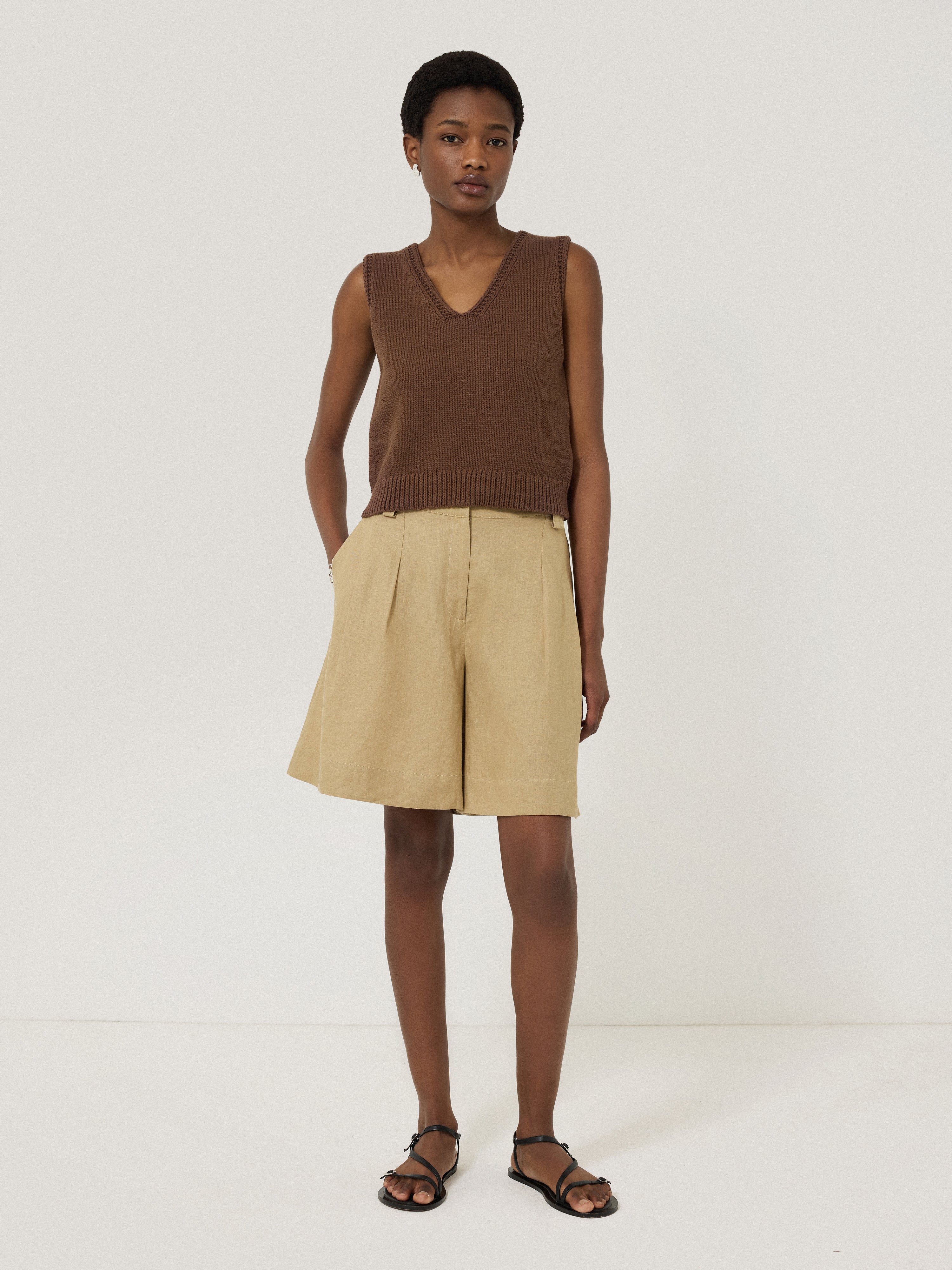 Chunky Cotton Blend V-Neck Tank Top for Women - Soft & Comfortable Brown Casual Tee - Perfect for Summer Outfits, Beachwear & Layering